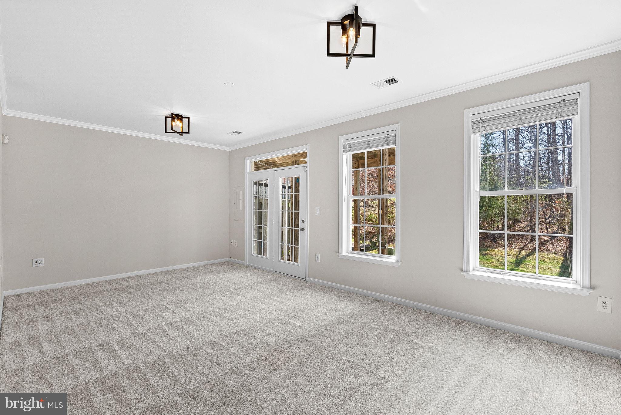 POTOMAC STATION - Residential