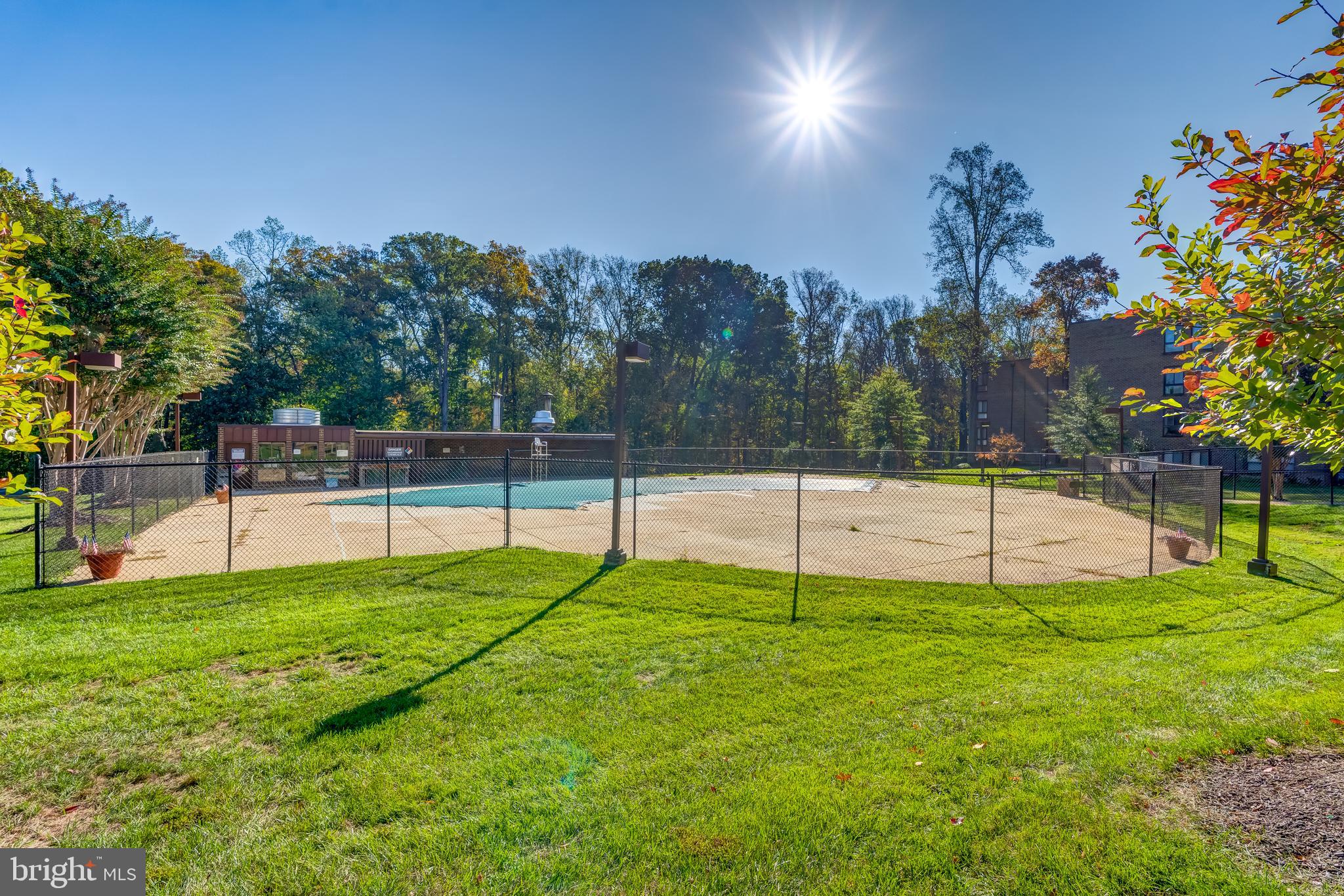 CHESTNUT GROVE - Residential