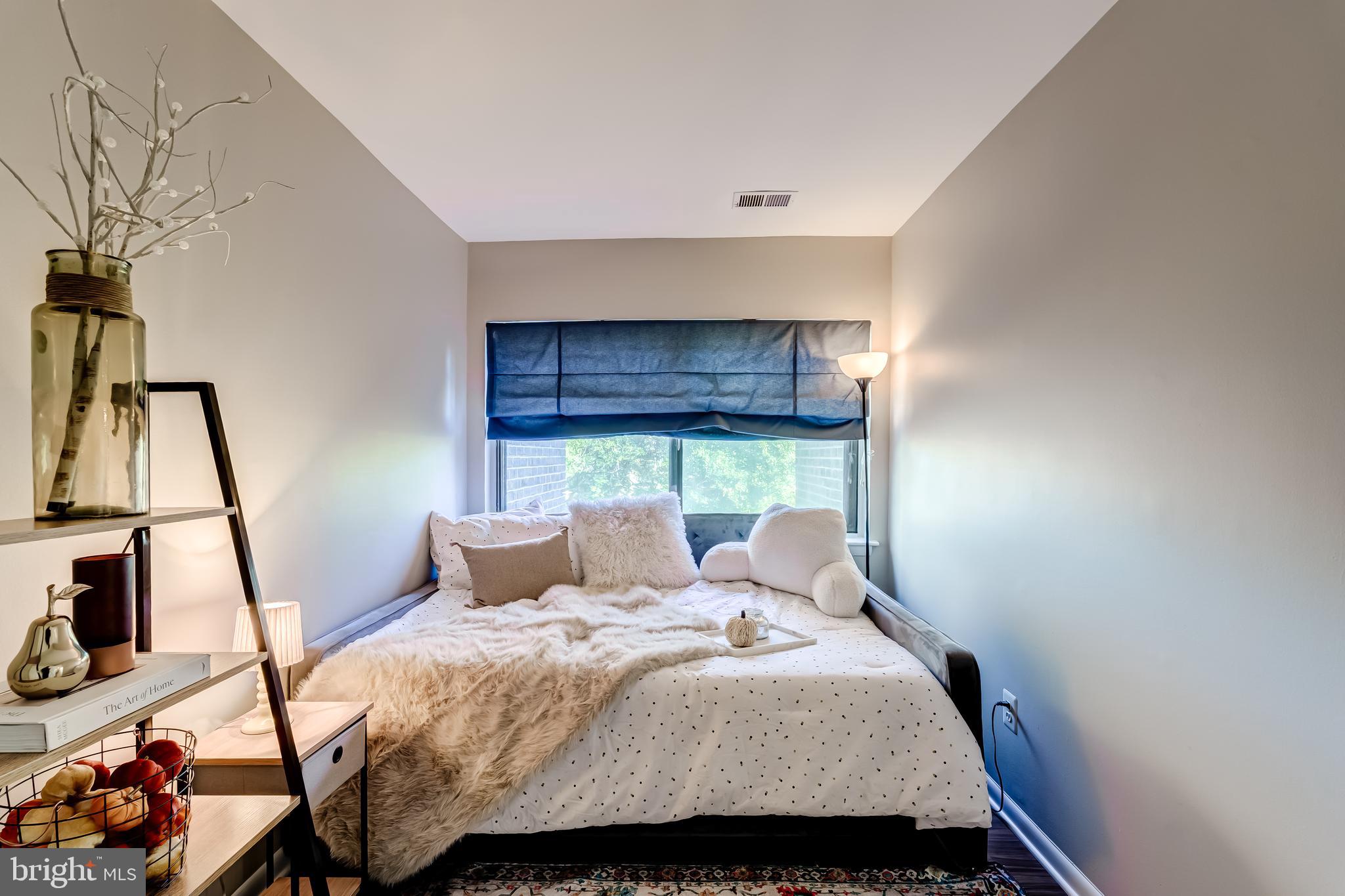 CHESTNUT GROVE - Residential