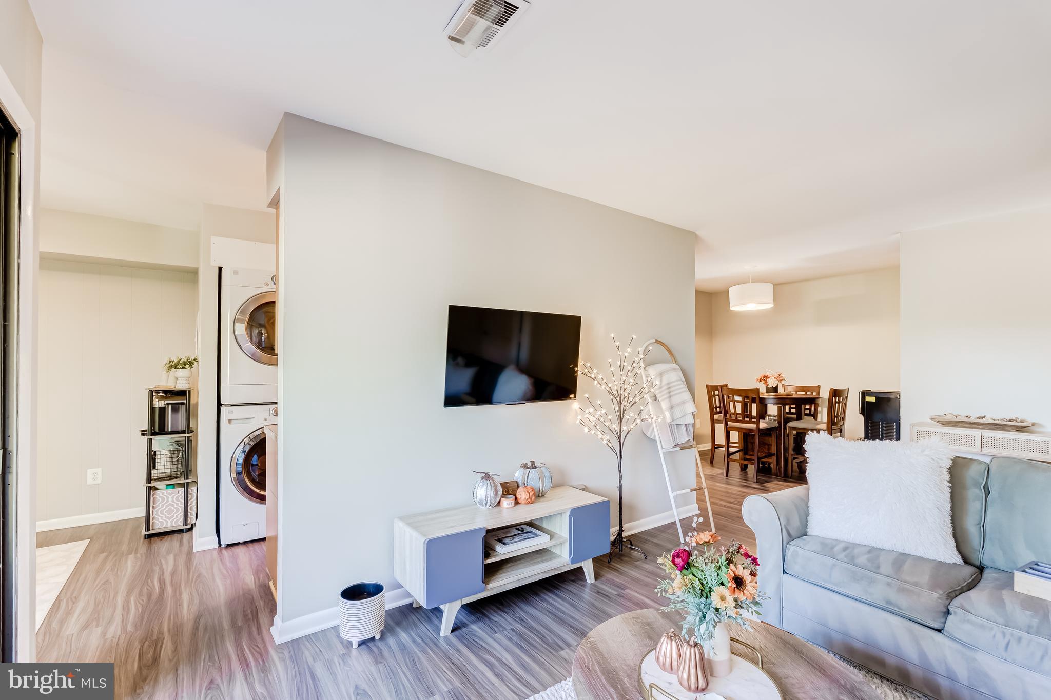 CHESTNUT GROVE - Residential