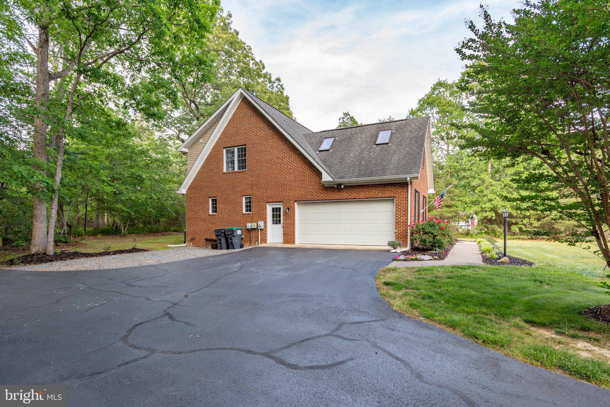 ESTATES OF LEE-JACKSON - Residential