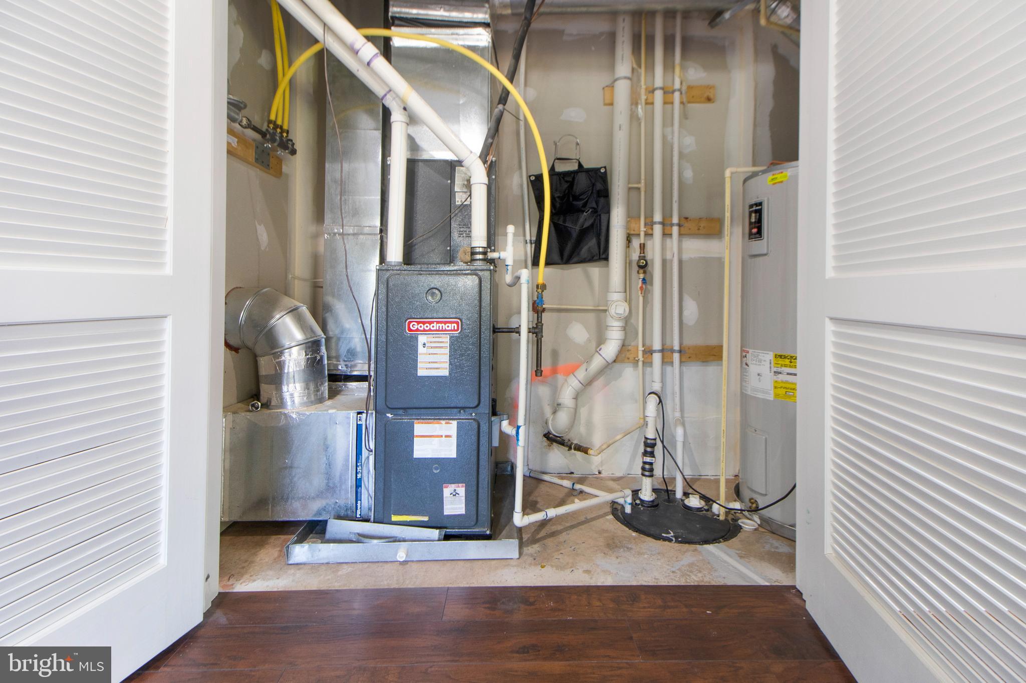 COPPERMINE CROSSING - Residential