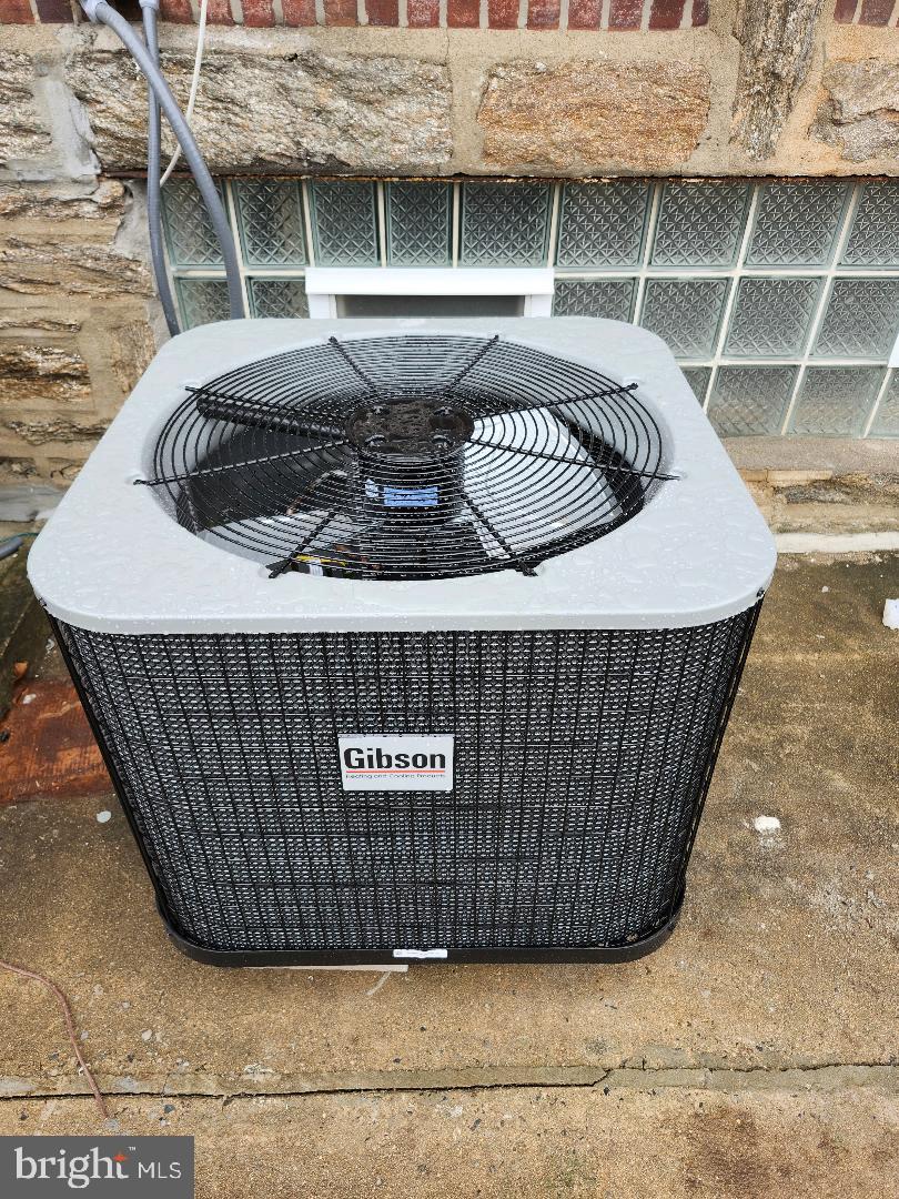 WEST OAK LANE - Residential