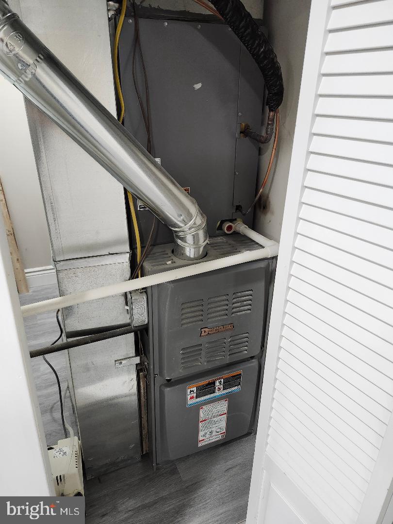 WEST OAK LANE - Residential