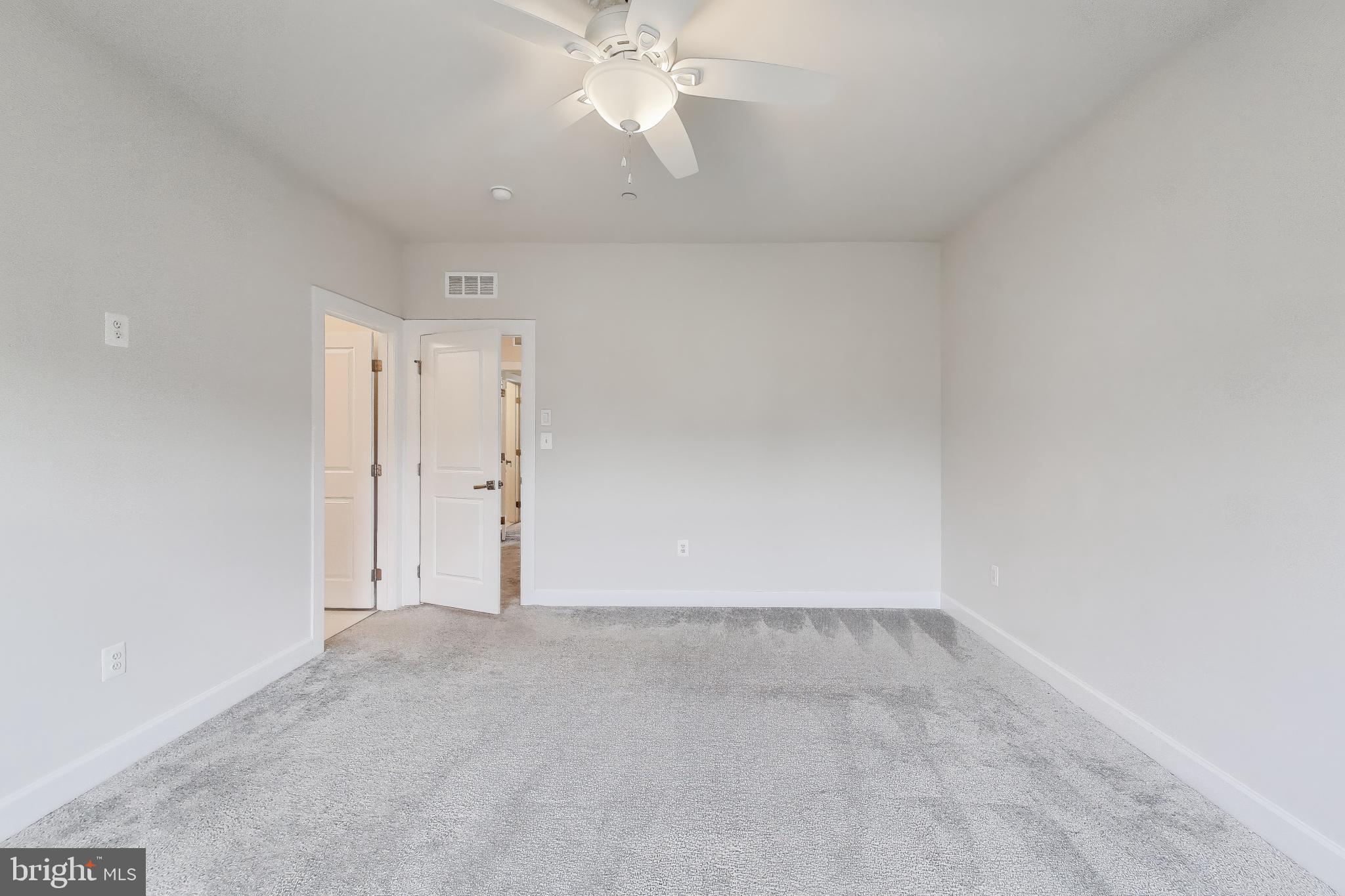 OAK CREEK CLUB GOLF COURSE - Residential