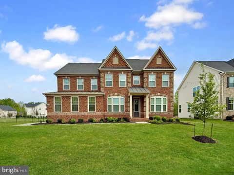 Homes For Sale - 13719 Hebron Lane<br/> UPPER MARLBORO, MD 20774