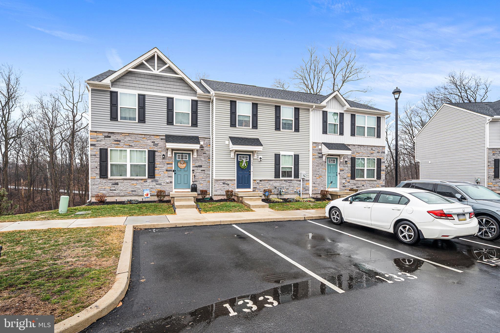 SANATOGA CROSSING - Residential