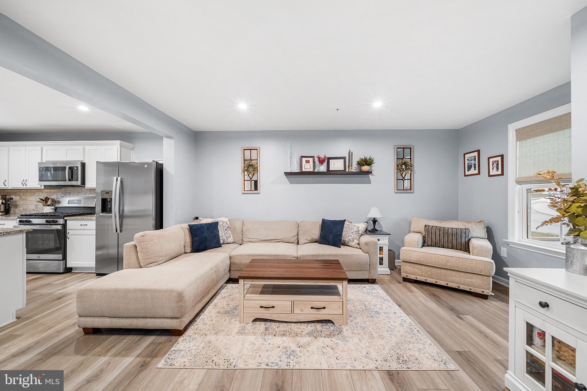 SANATOGA CROSSING - Residential