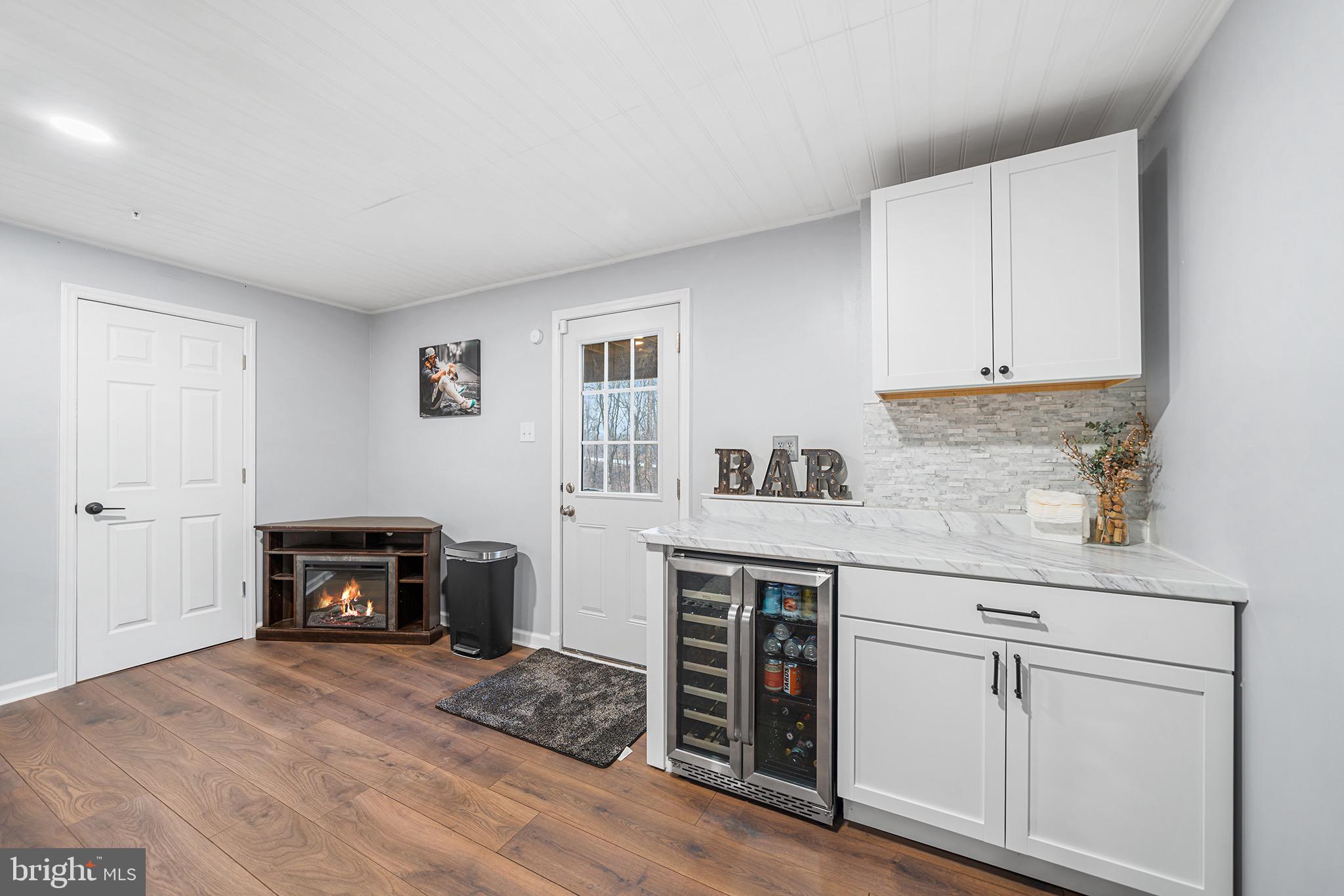 SANATOGA CROSSING - Residential