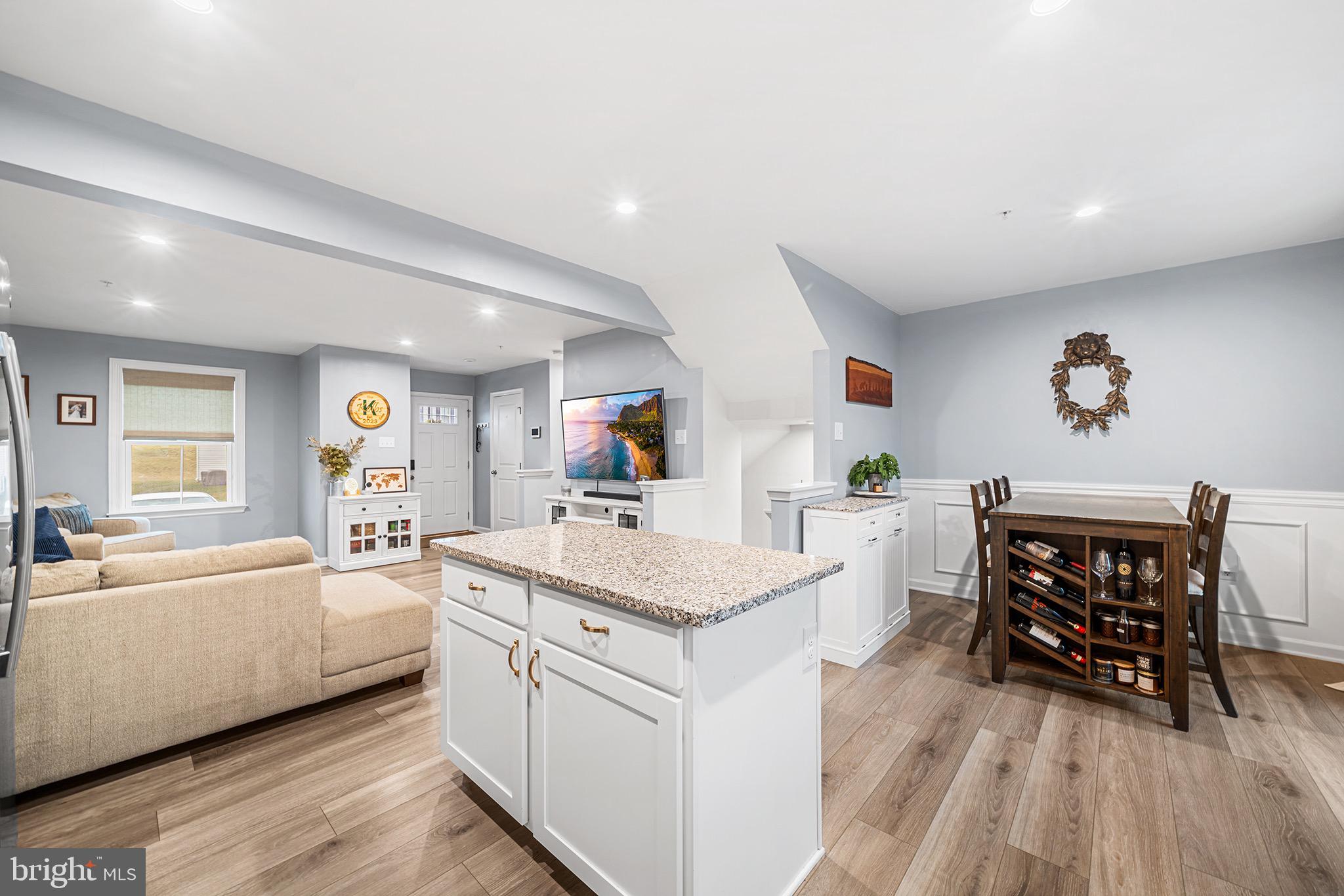 SANATOGA CROSSING - Residential