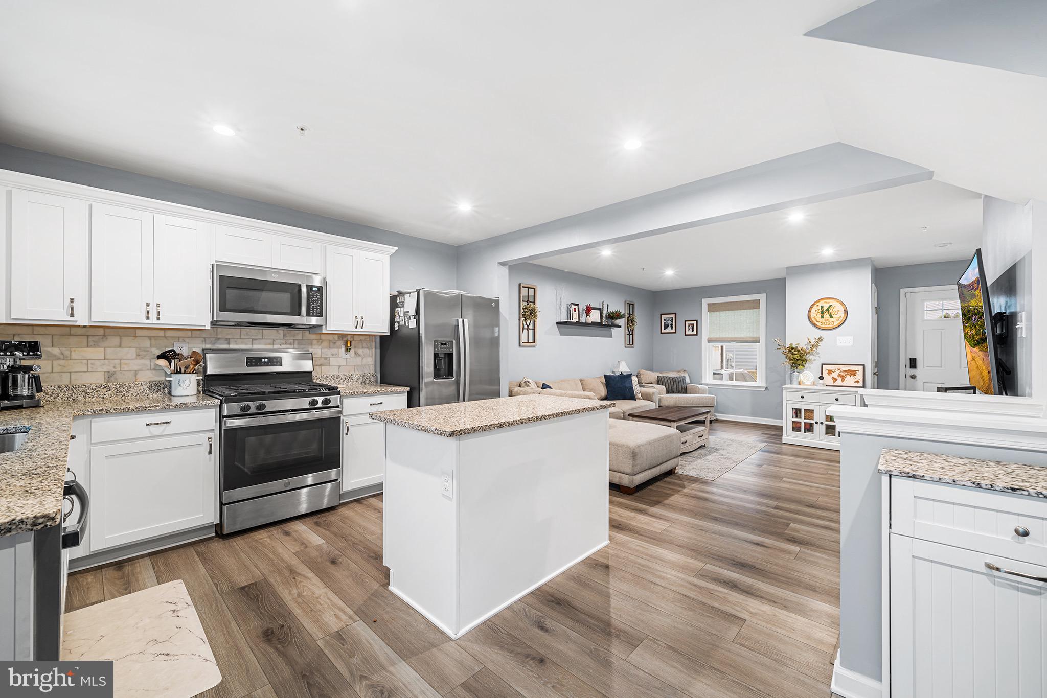 SANATOGA CROSSING - Residential