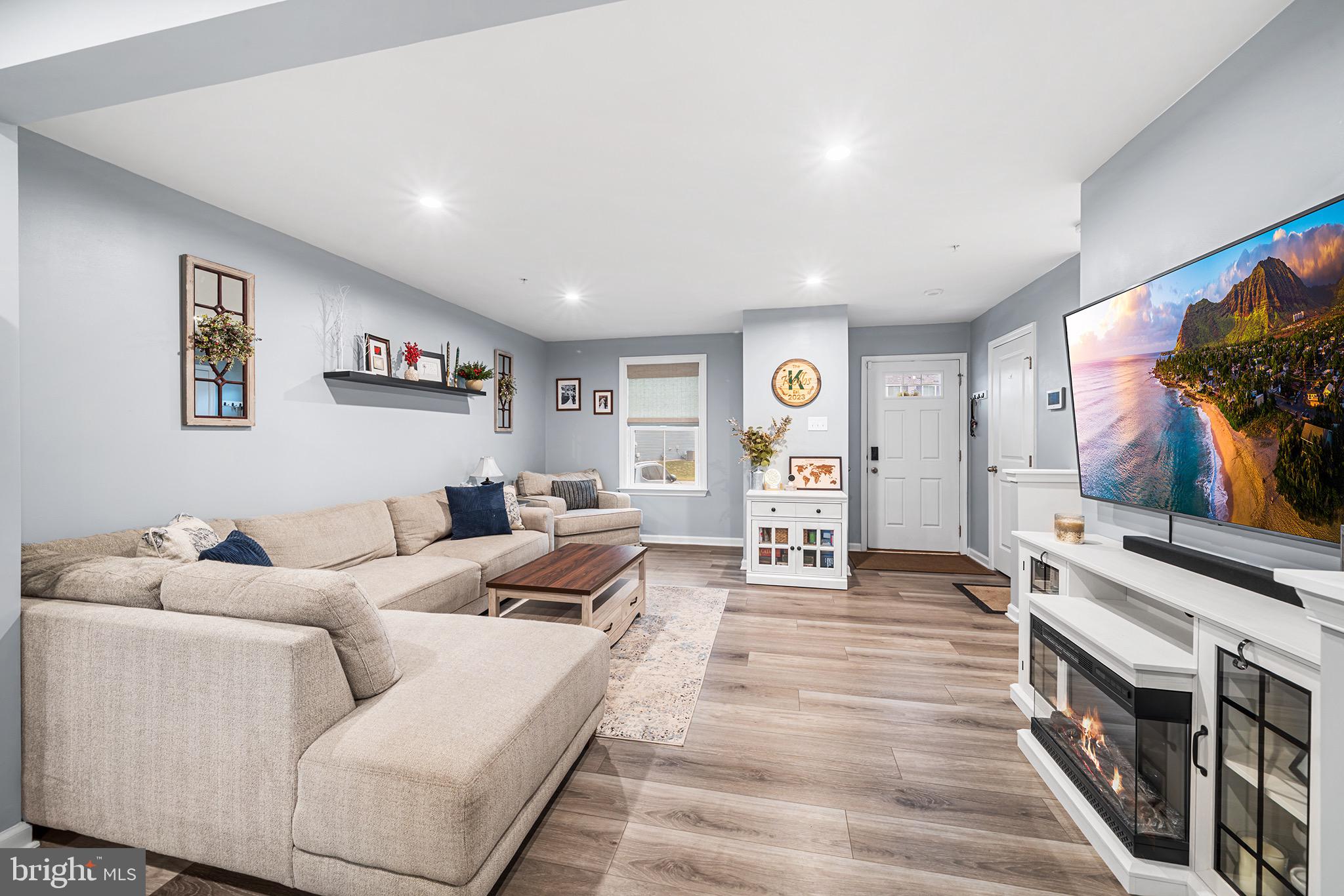 SANATOGA CROSSING - Residential