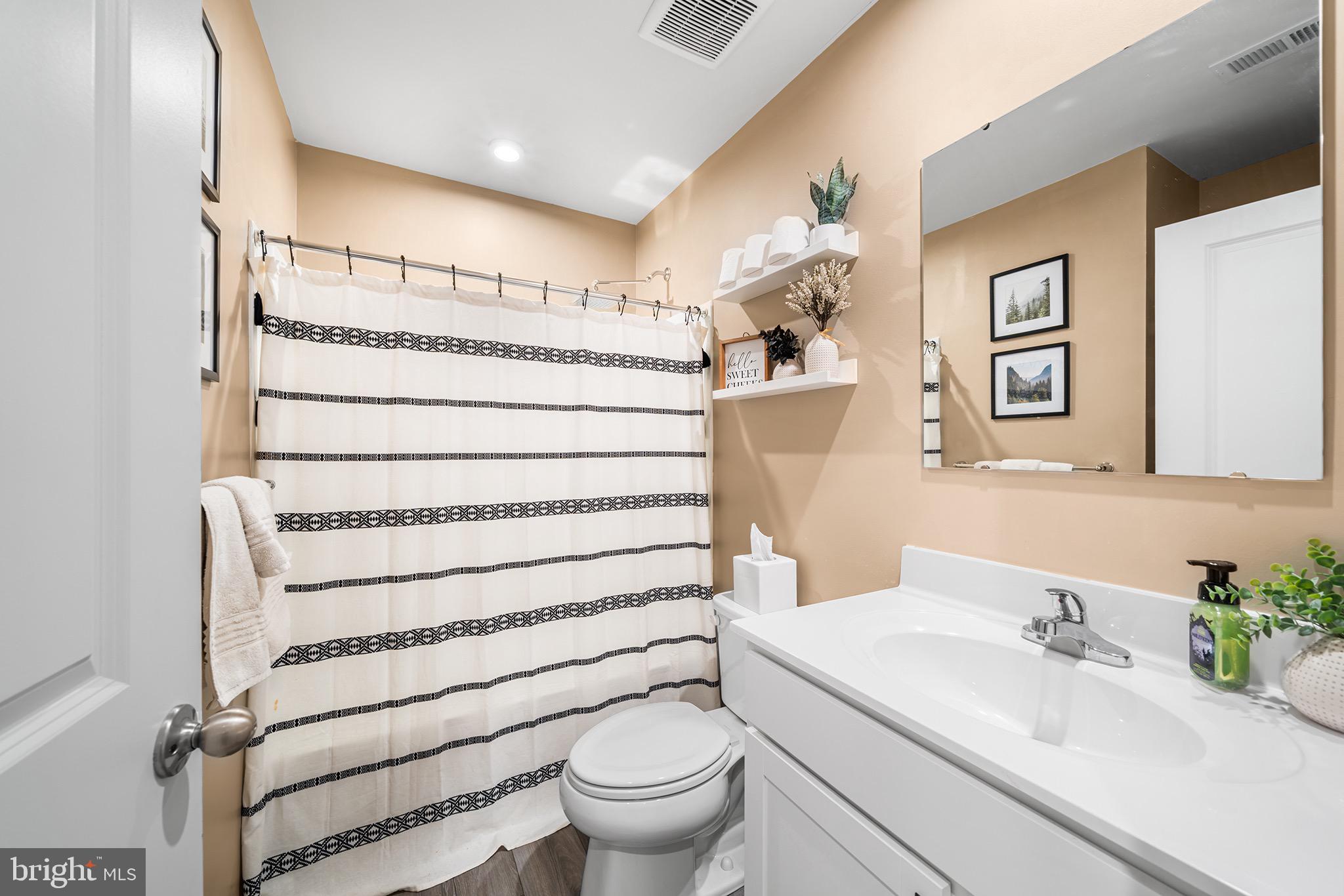 SANATOGA CROSSING - Residential