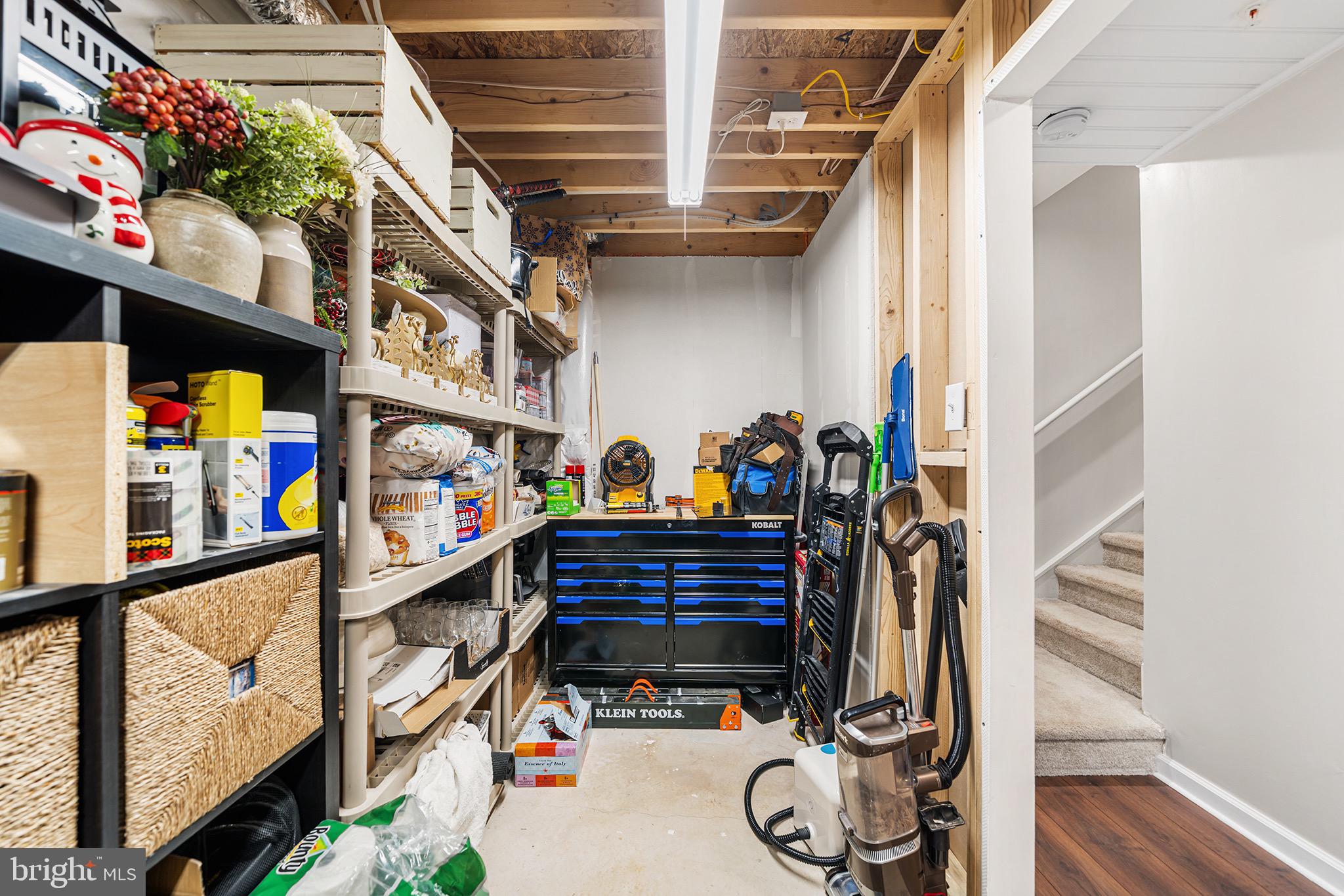 SANATOGA CROSSING - Residential