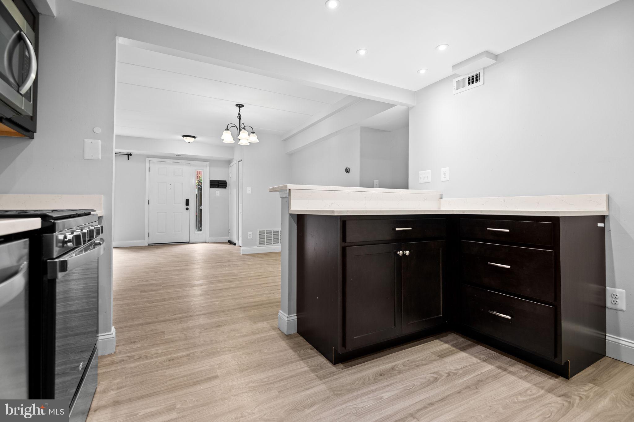 VILLAGE OF WILDE LAKE - Residential