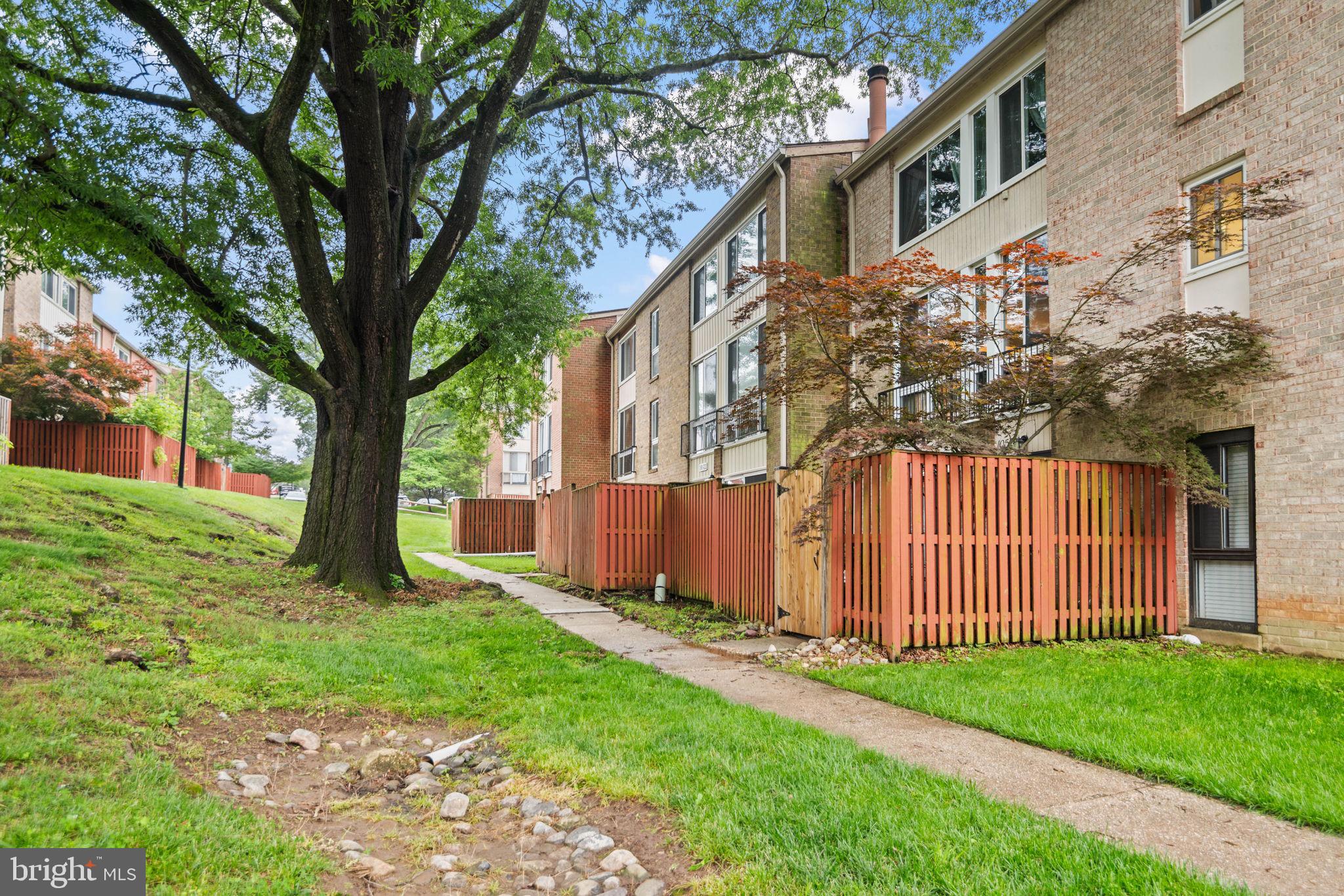 VILLAGE OF WILDE LAKE - Residential