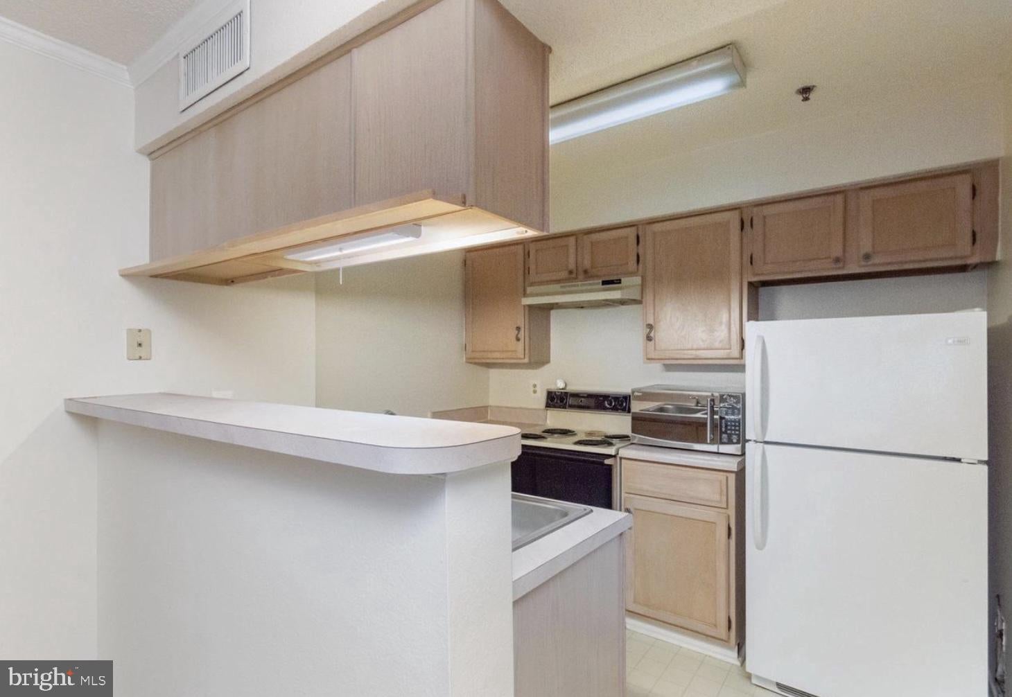 1504 LINCOLN WAY 108