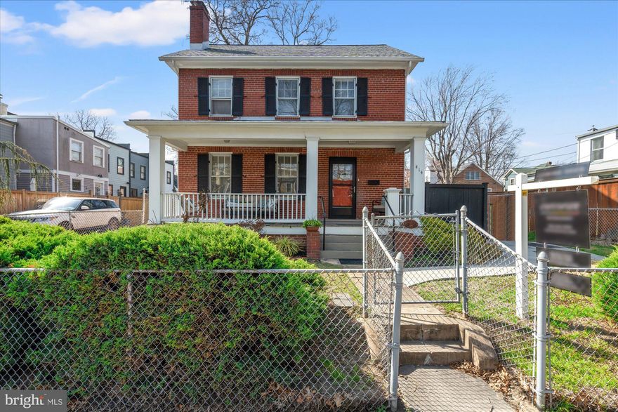 Don't miss this perfect opportunity to put your own personal touch on this rarely available detached brick Colonial home in Parker Gray. Approximately 2,000 sqft of light filled living space on a large fully fenced 4100+ sqft lot with a lovely front porch. Spacious living room with wood burning fireplace leads to your formal dining room great for entertaining. Large unfinished basement with full bath that can be transformed into an amazing recreation room space. Other features include wood floors throughout, 200 amp electrical panel upgrade, architectural shingle roof replaced in 2020 & finished attic space, with full staircase, that can be used as a bedroom, office or den. This lot size also offers the ability to add parking without sacrificing any yard space. Only blocks to Braddock Metro & King St restaurants, boutiques & shopping. Easy access to Reagan National, Washington DC & the Pentagon.