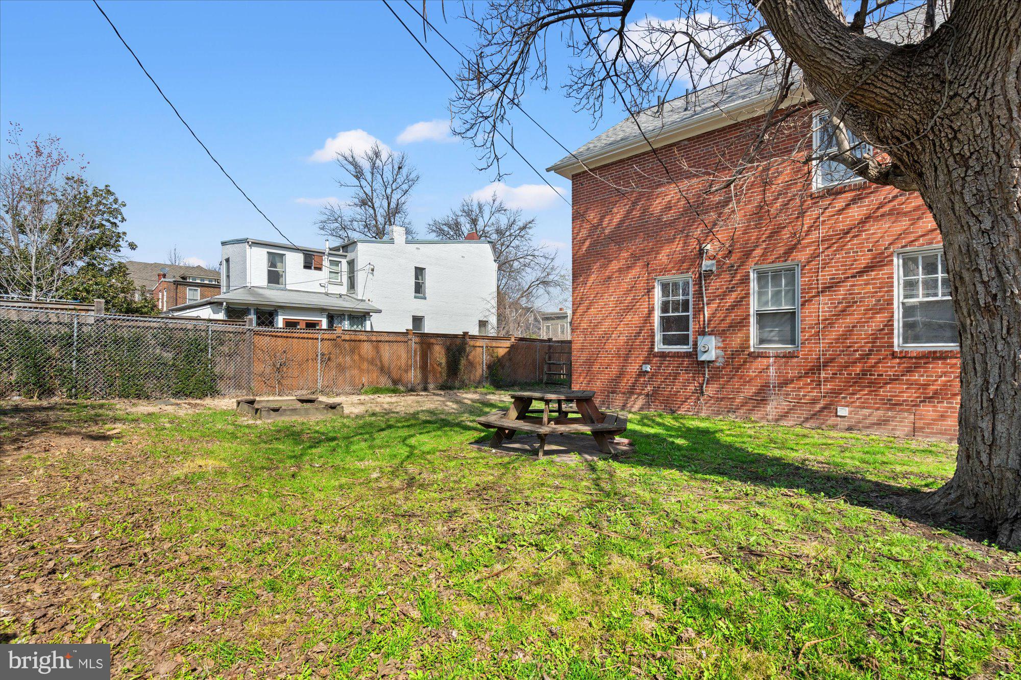 PARKER GRAY - Residential