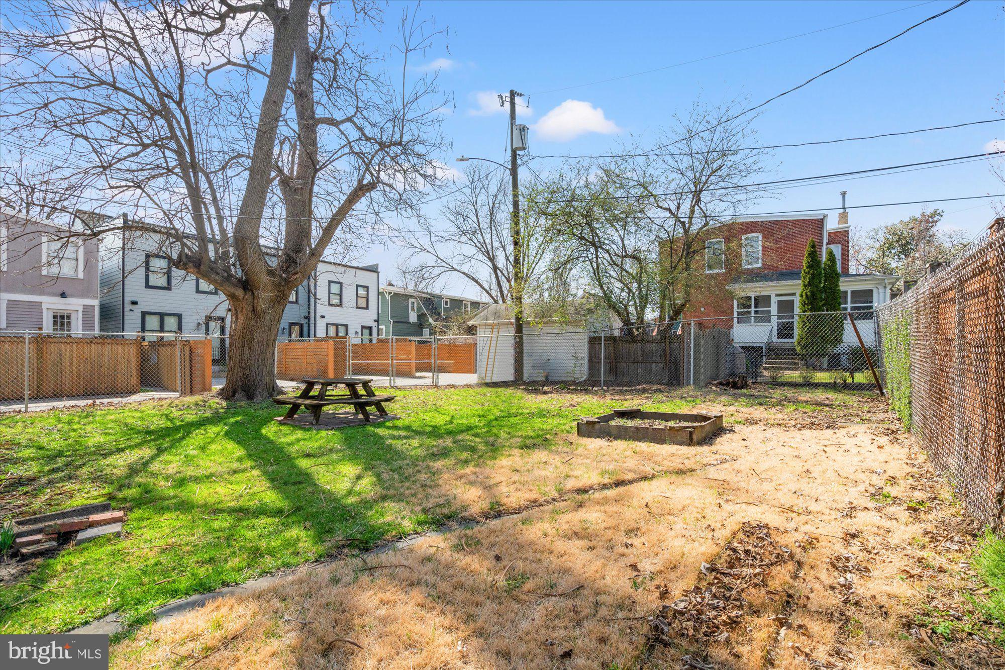 PARKER GRAY - Residential