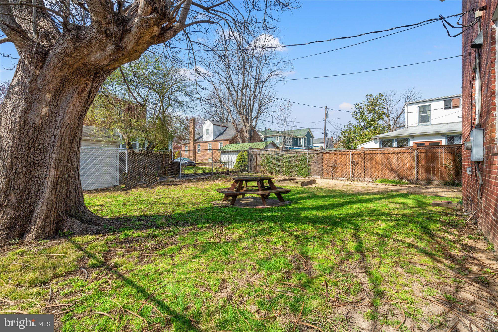 PARKER GRAY - Residential