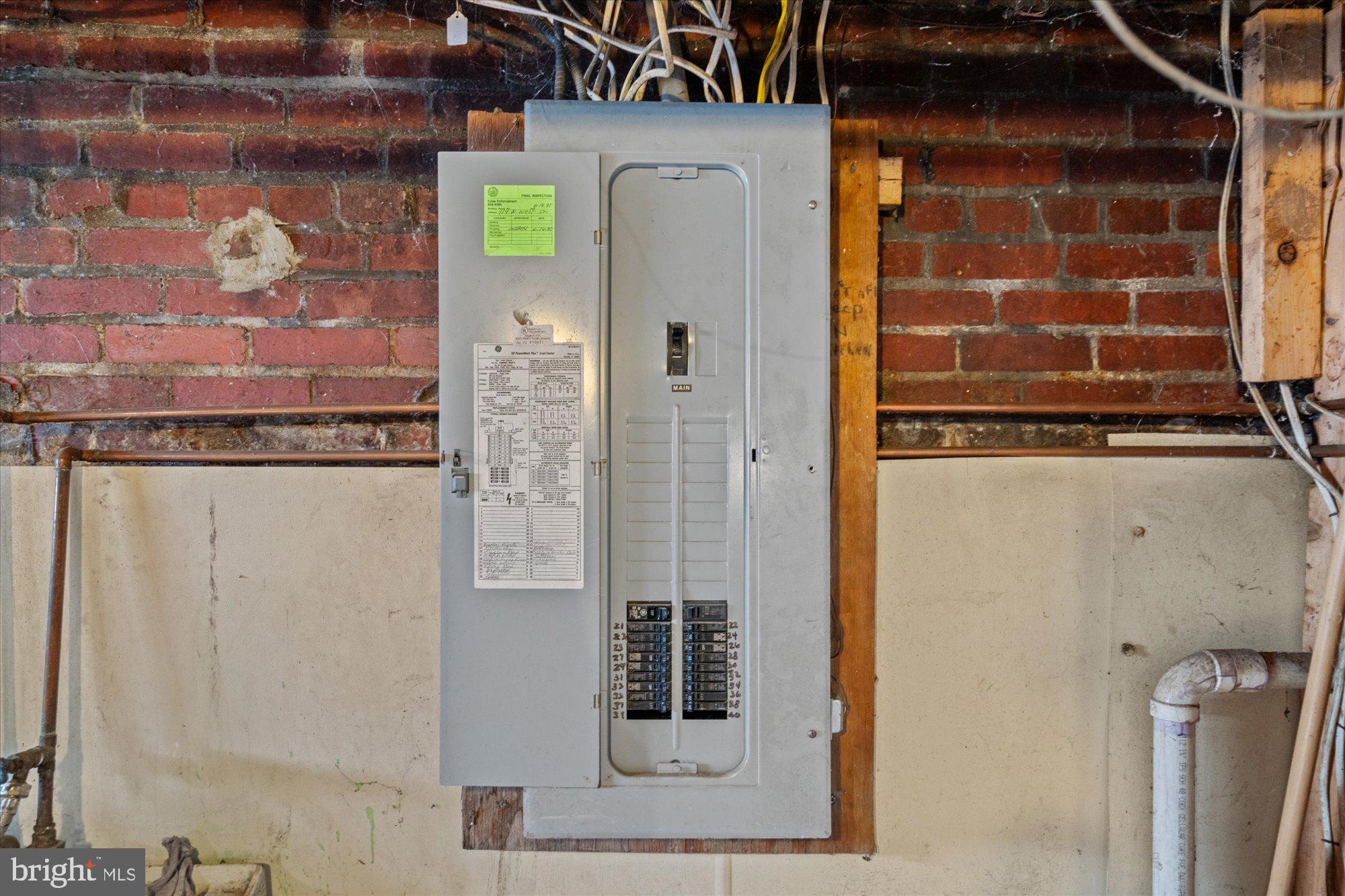 PARKER GRAY - Residential