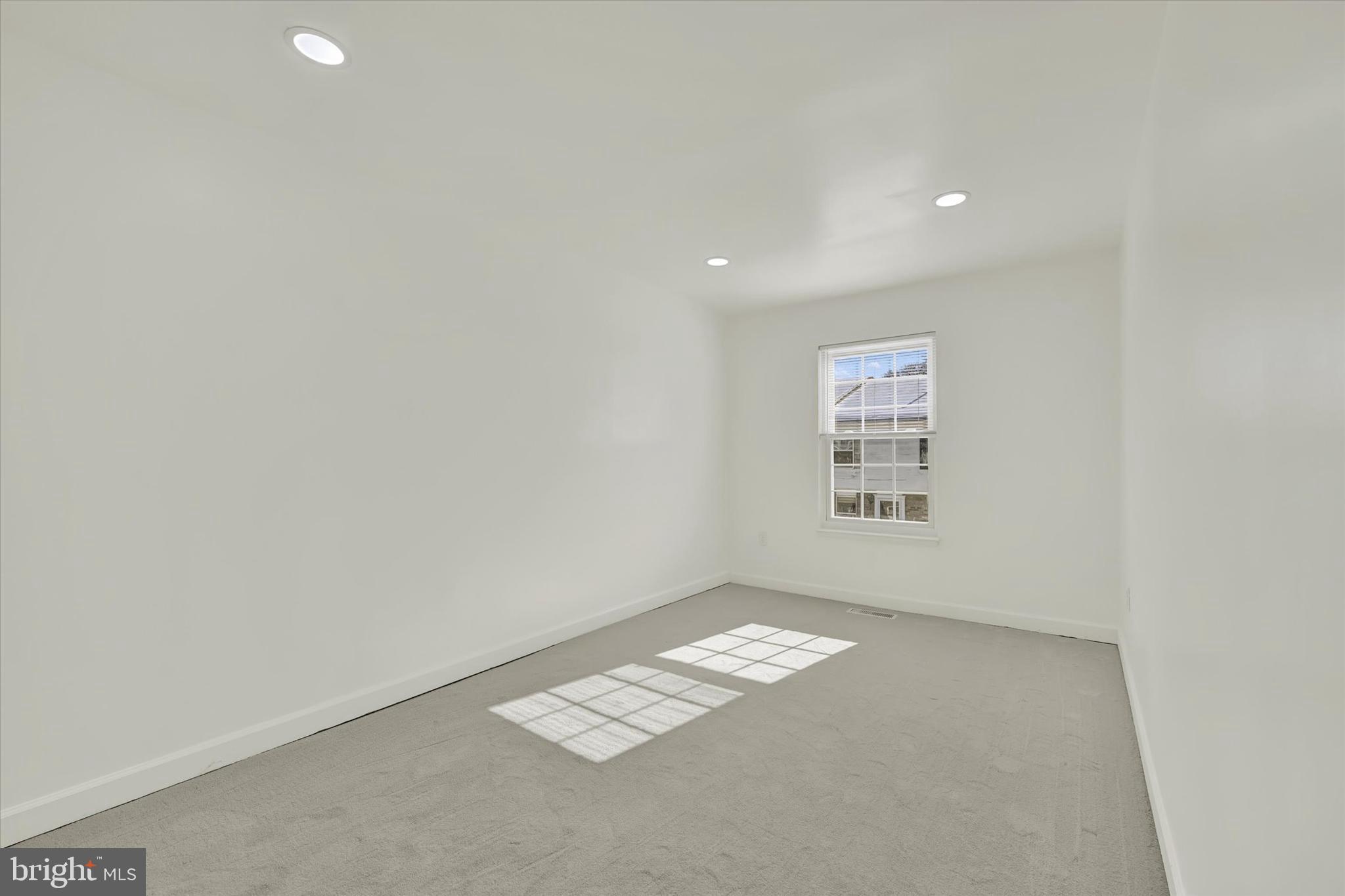 STRATFORD MEWS - Residential