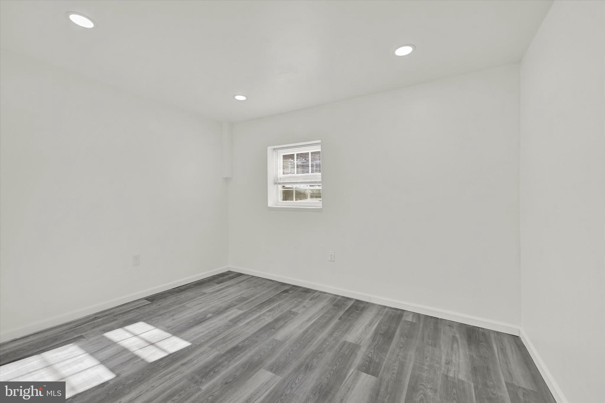 STRATFORD MEWS - Residential