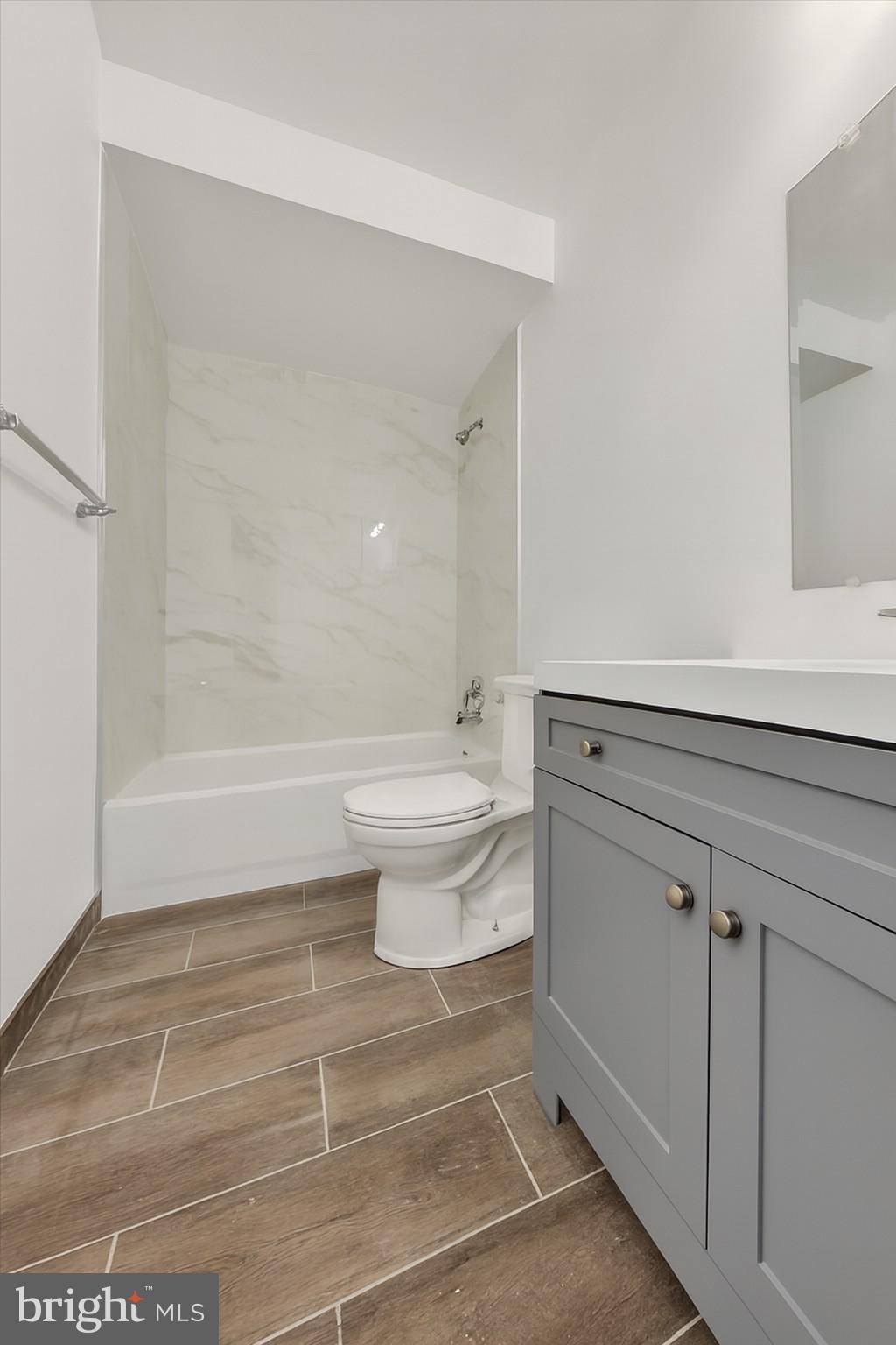 STRATFORD MEWS - Residential