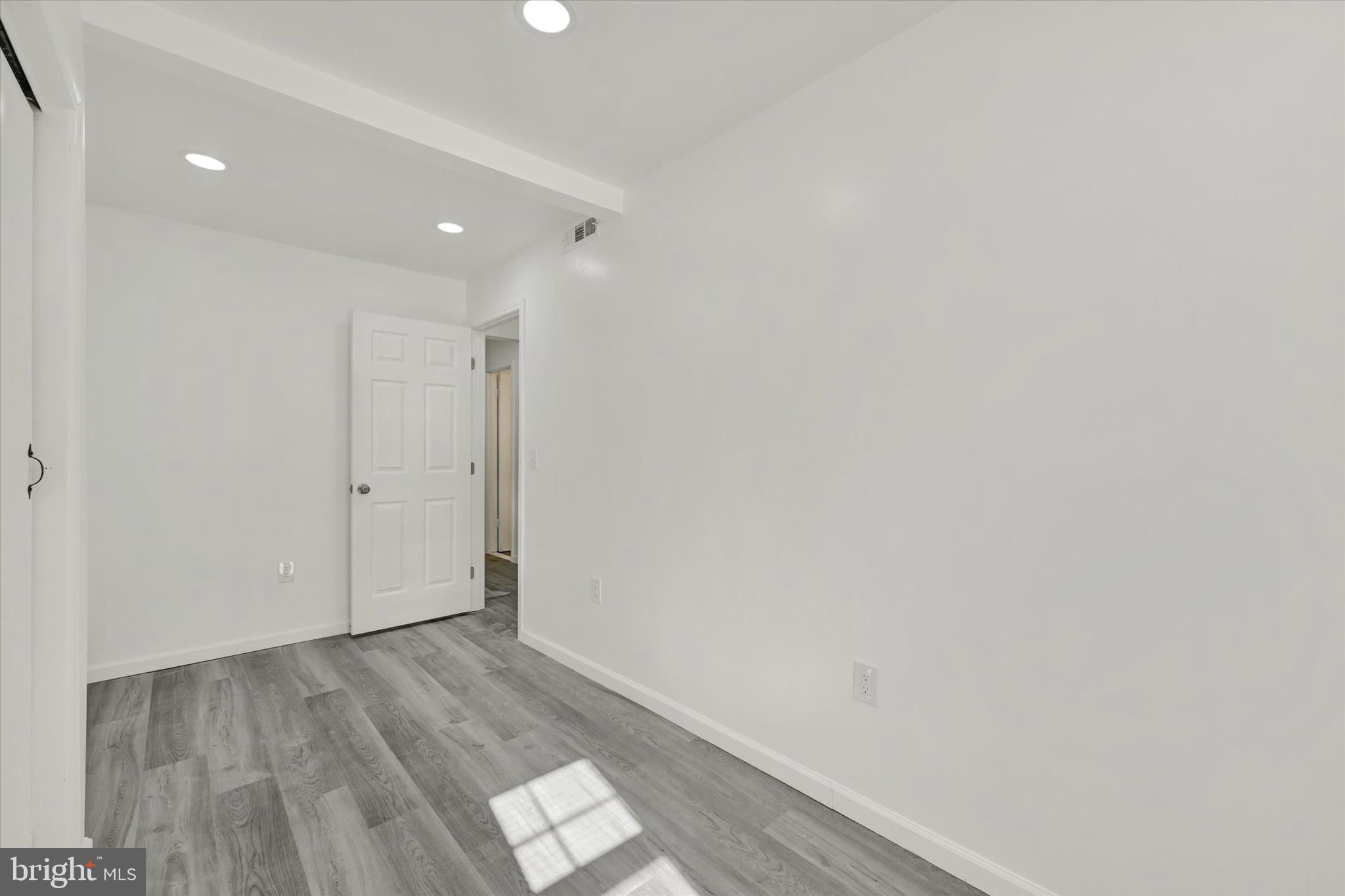 STRATFORD MEWS - Residential