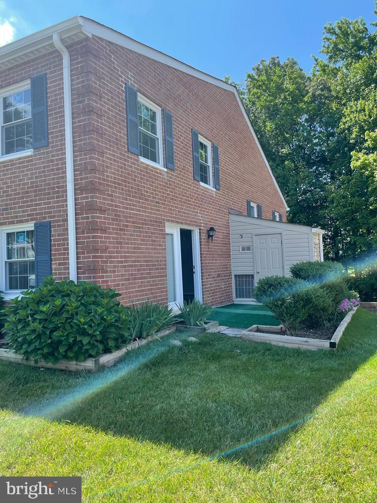 WHISKEY BOTTOM - Residential