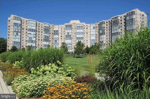 Photo of 19365 Cypress Ridge Terrace #1105, LEESBURG, VA 20176 (MLS # VALO2130956)