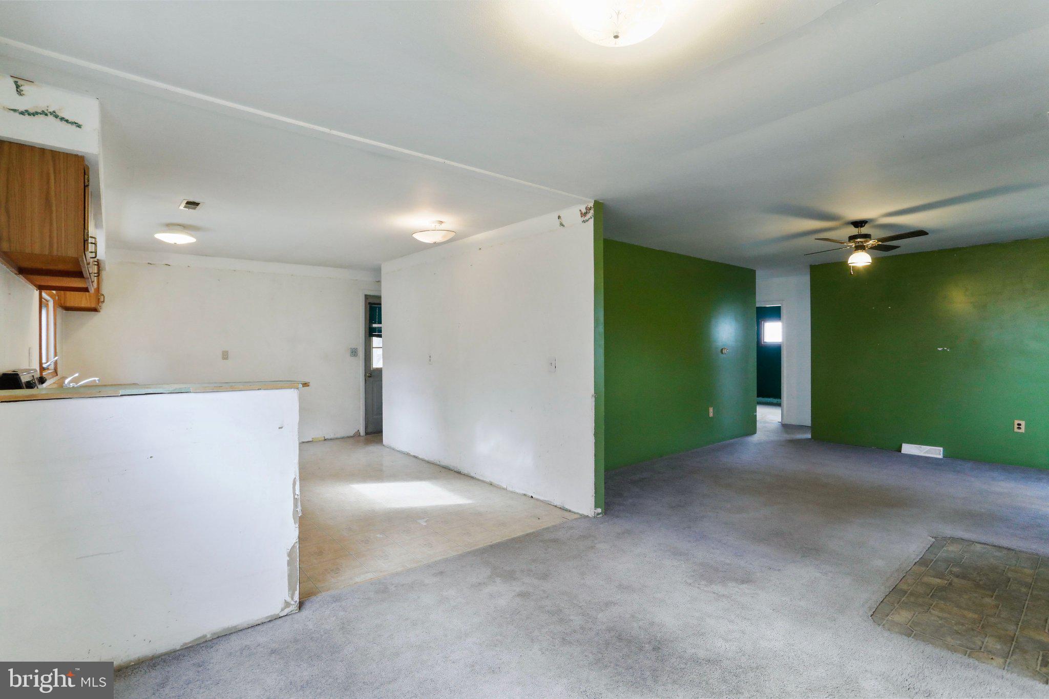 CRESAPTOWN - Residential