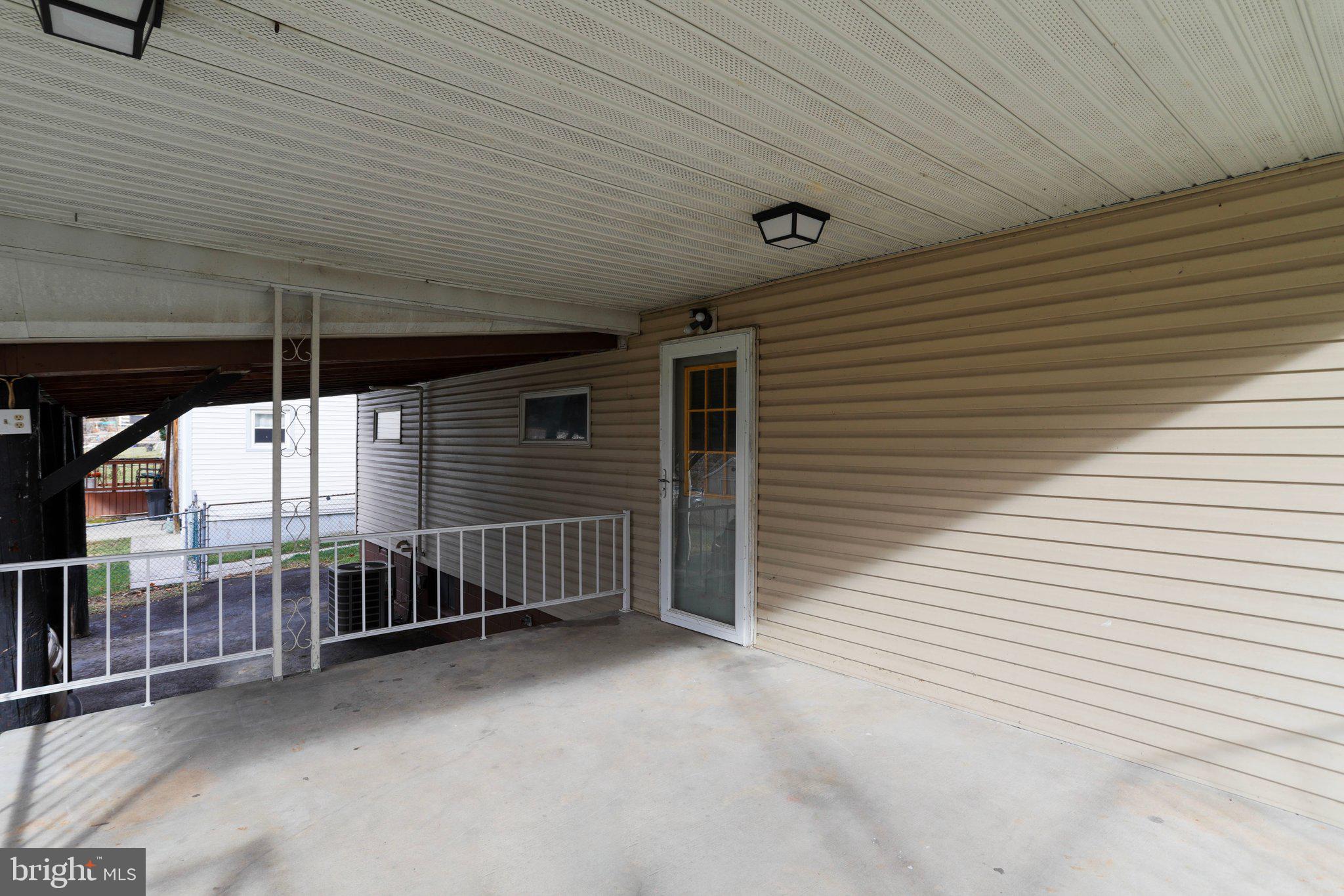 CRESAPTOWN - Residential