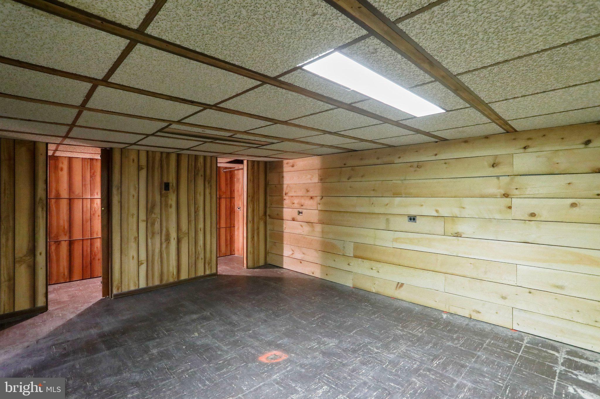 CRESAPTOWN - Residential