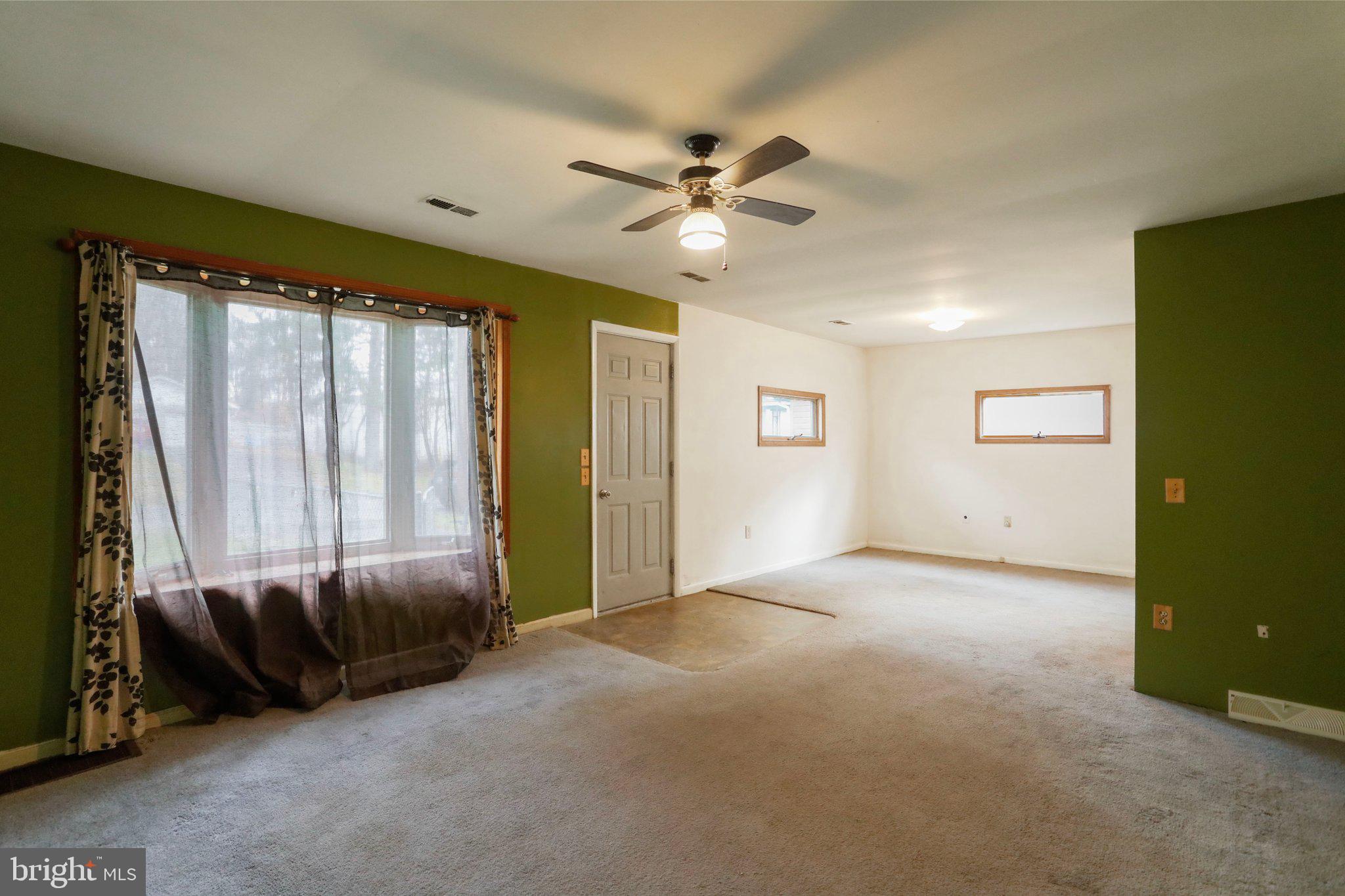 CRESAPTOWN - Residential