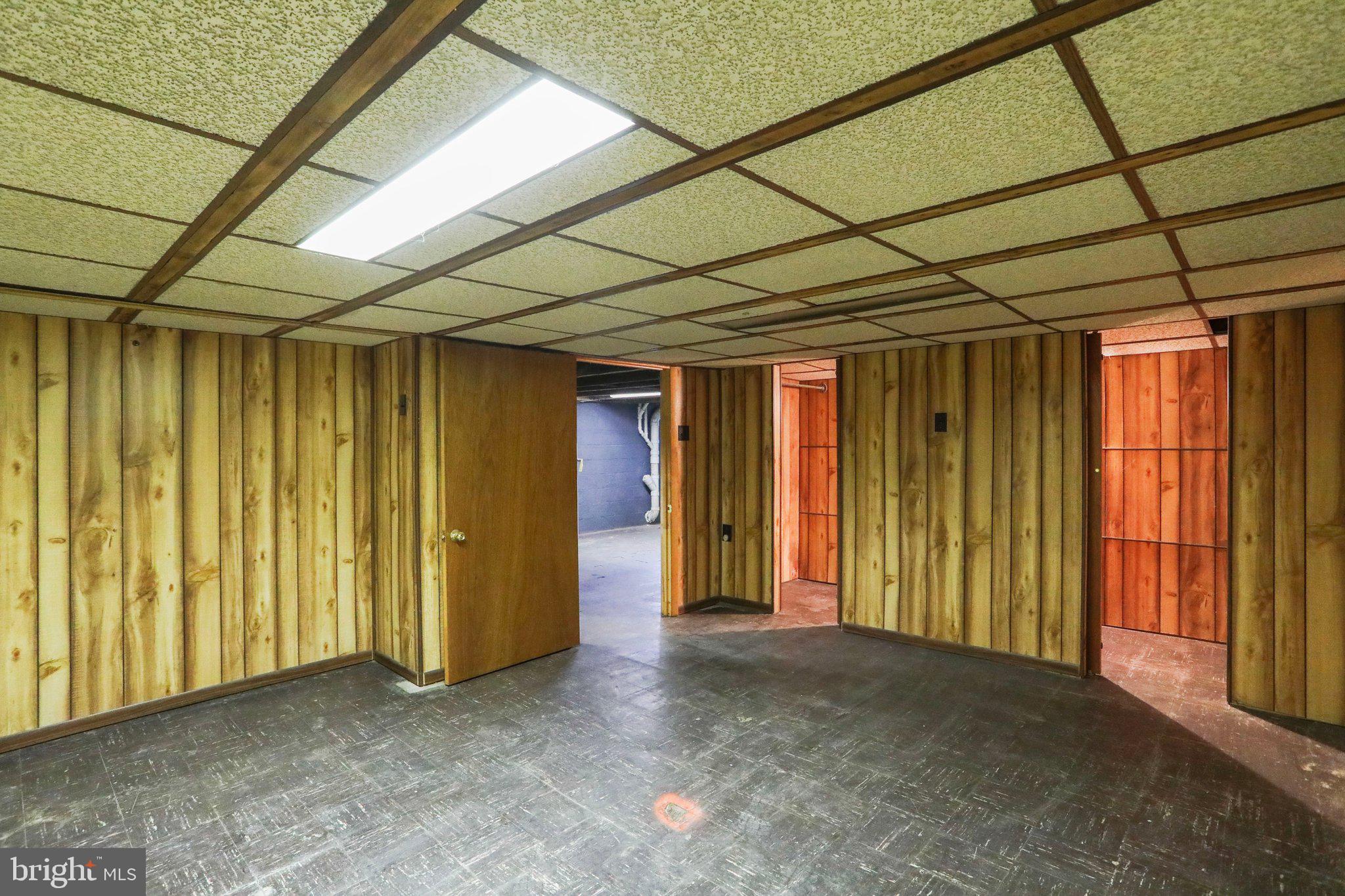 CRESAPTOWN - Residential