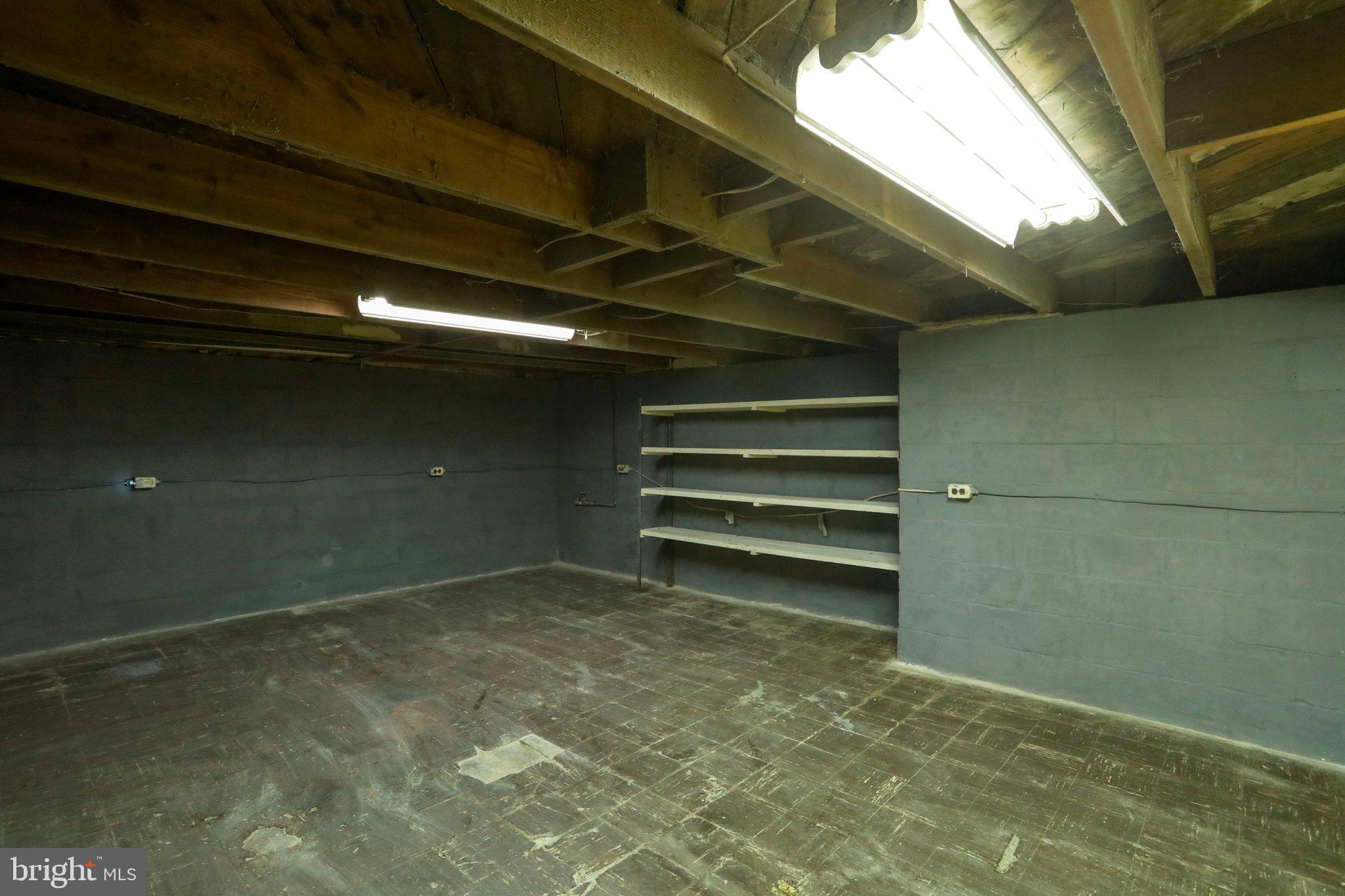 CRESAPTOWN - Residential