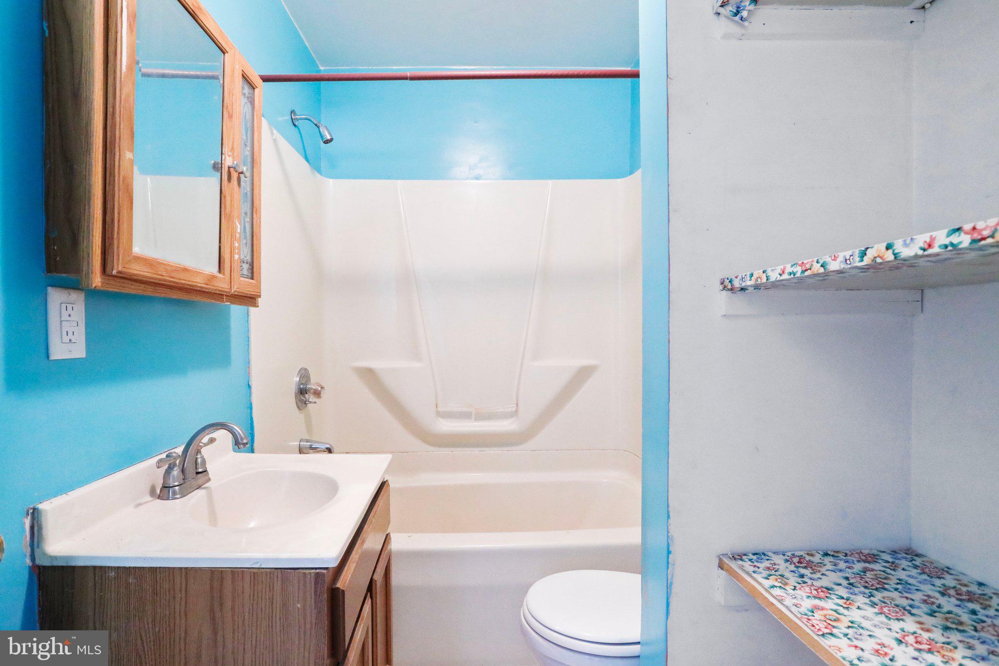 CRESAPTOWN - Residential