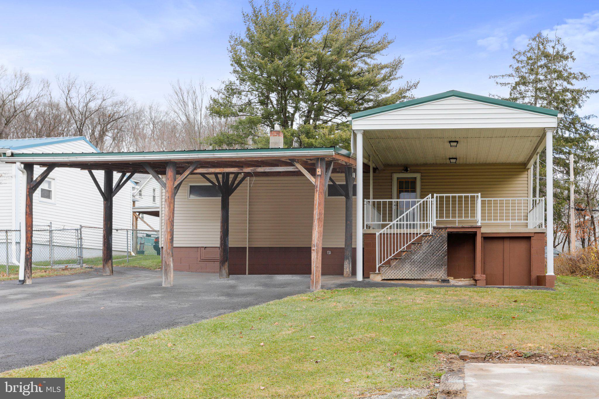 CRESAPTOWN - Residential