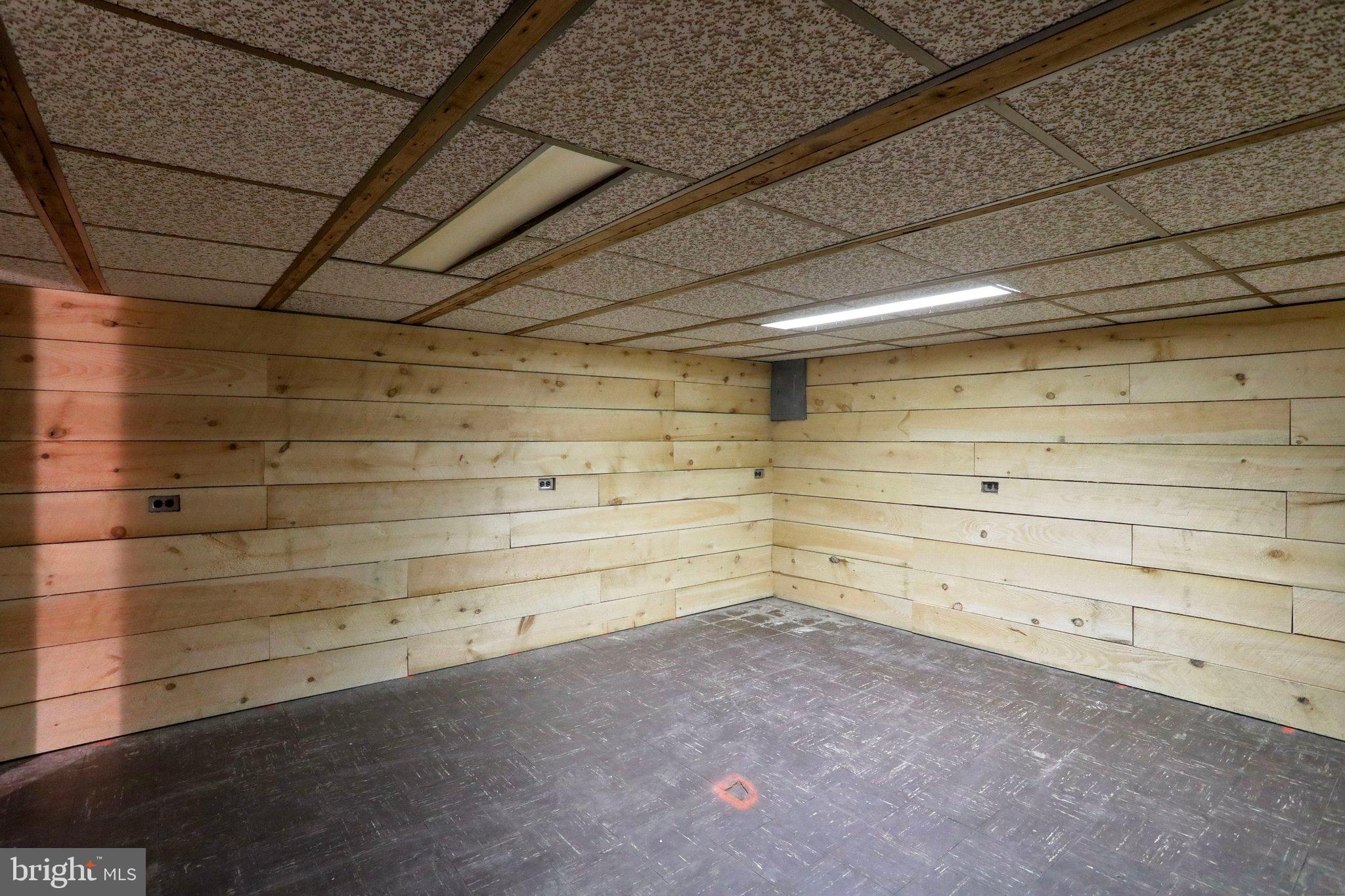 CRESAPTOWN - Residential