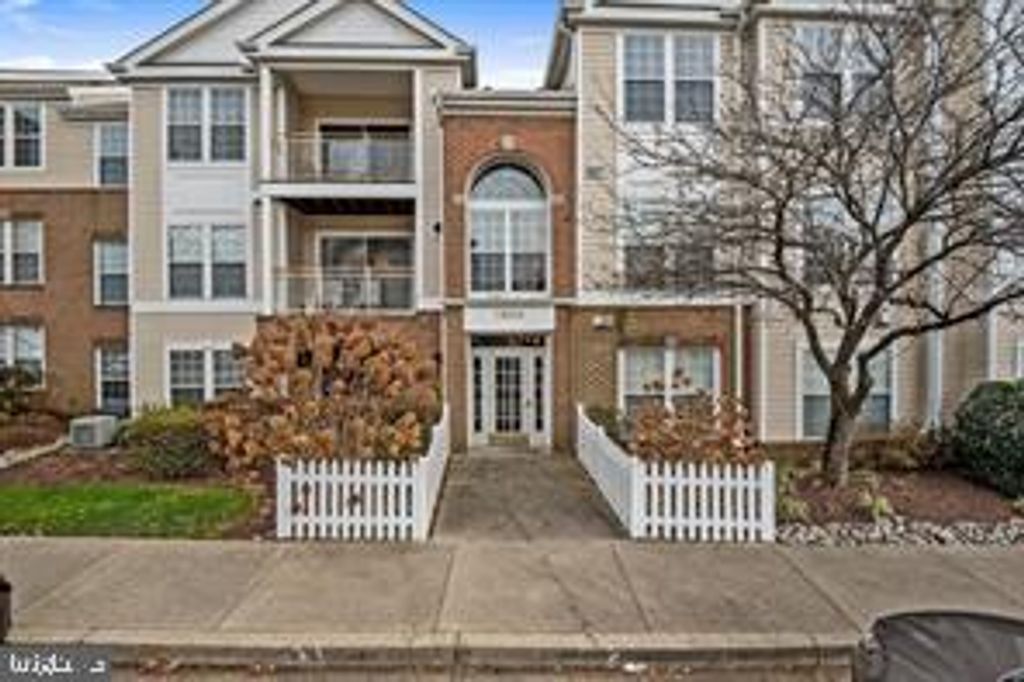 Photo of 12004 Amber Ridge Circle #B-303, GERMANTOWN, MD 20876 (MLS # MDMC2202012)