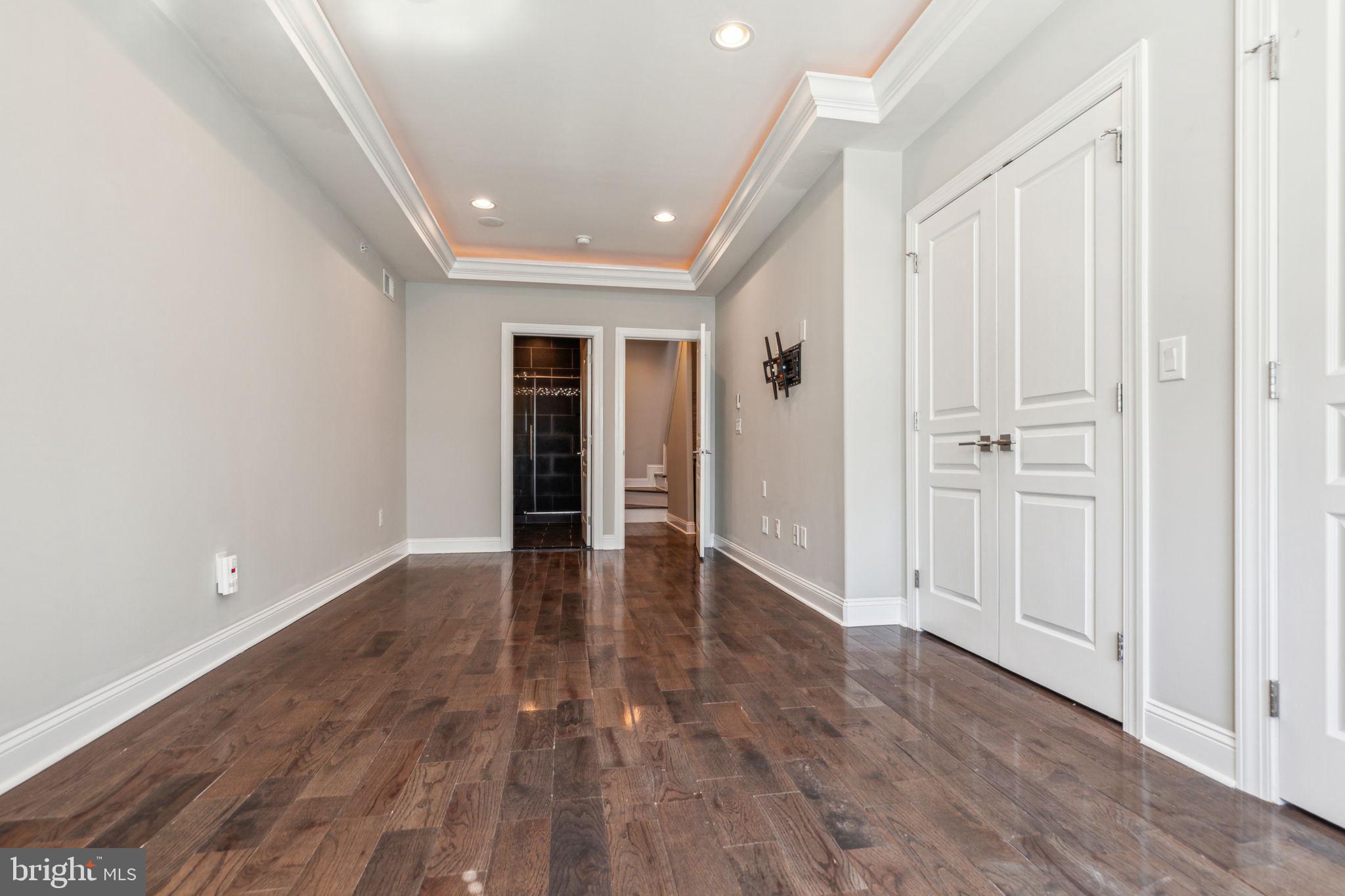 OLDE KENSINGTON - Residential