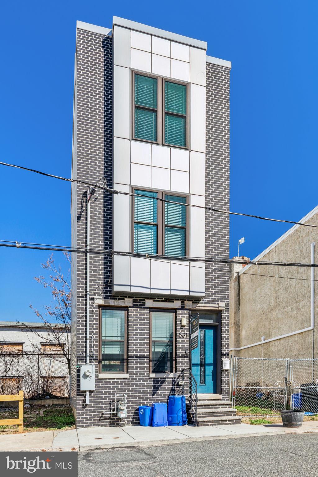 OLDE KENSINGTON - Residential