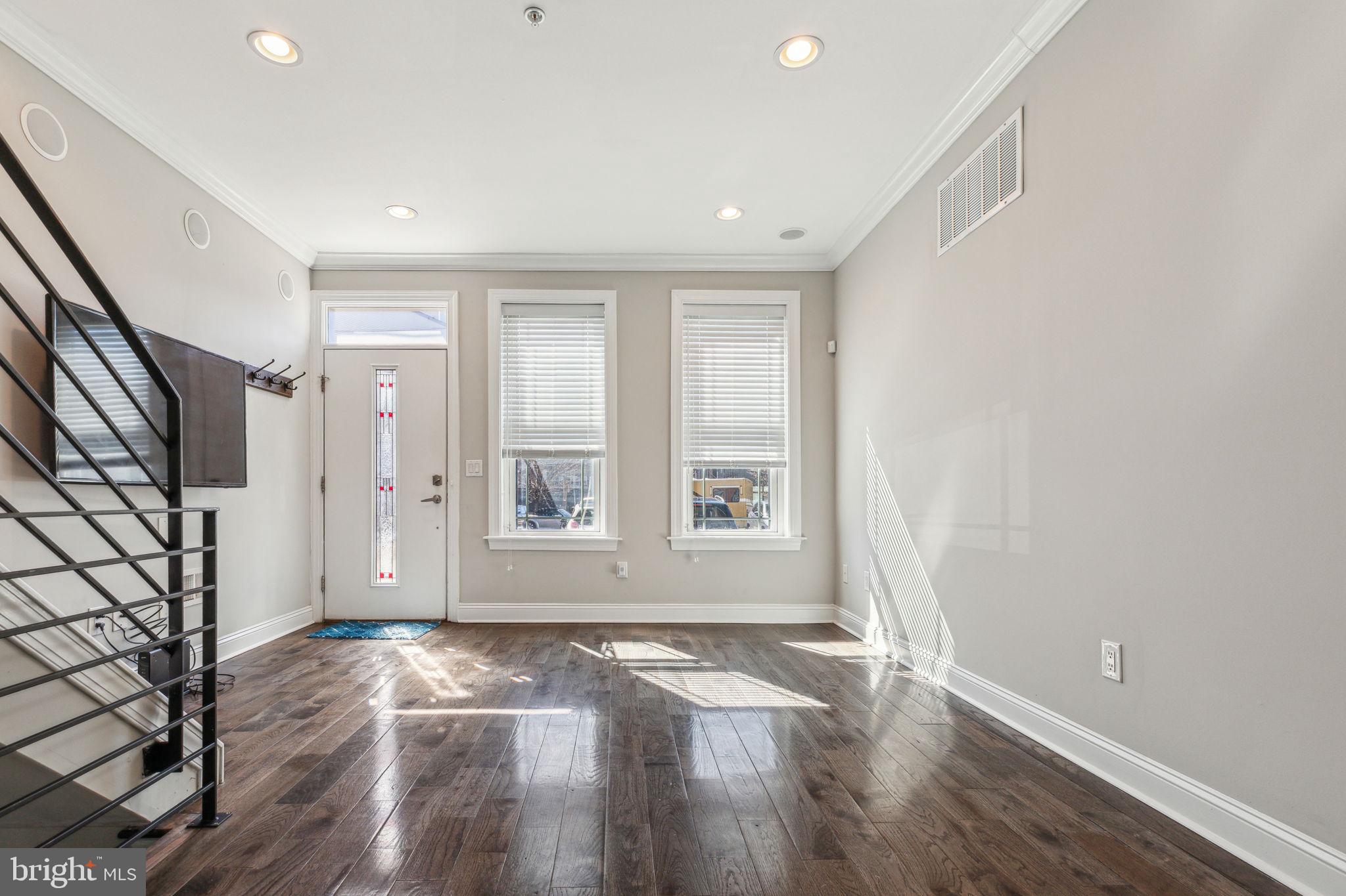 OLDE KENSINGTON - Residential