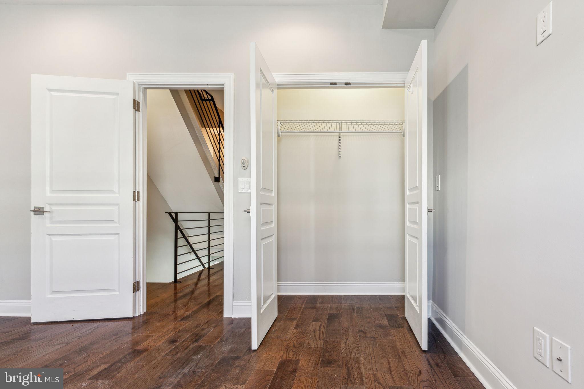 OLDE KENSINGTON - Residential