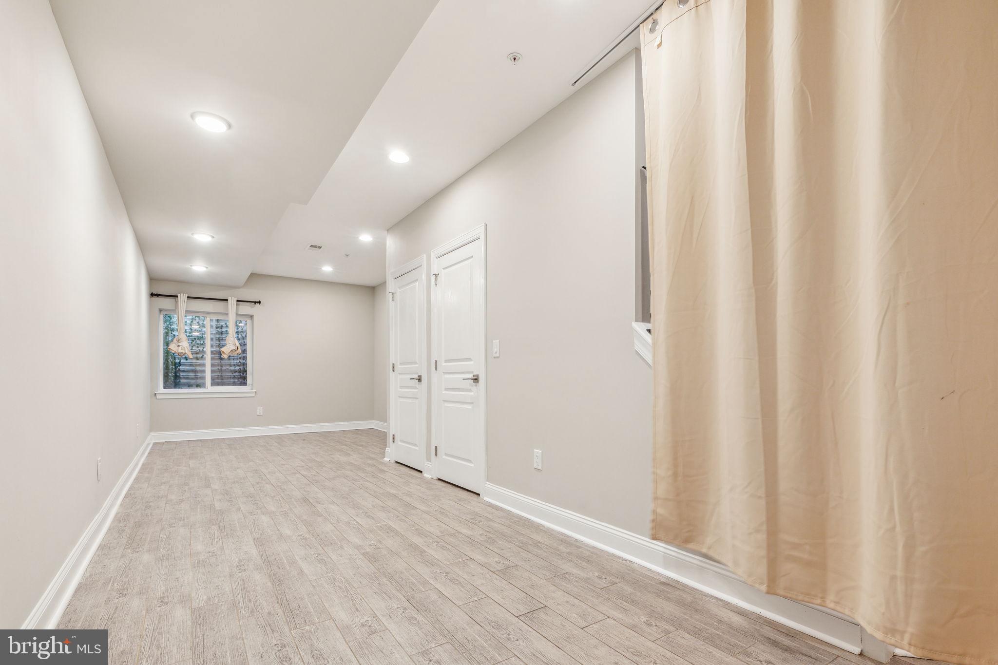 OLDE KENSINGTON - Residential