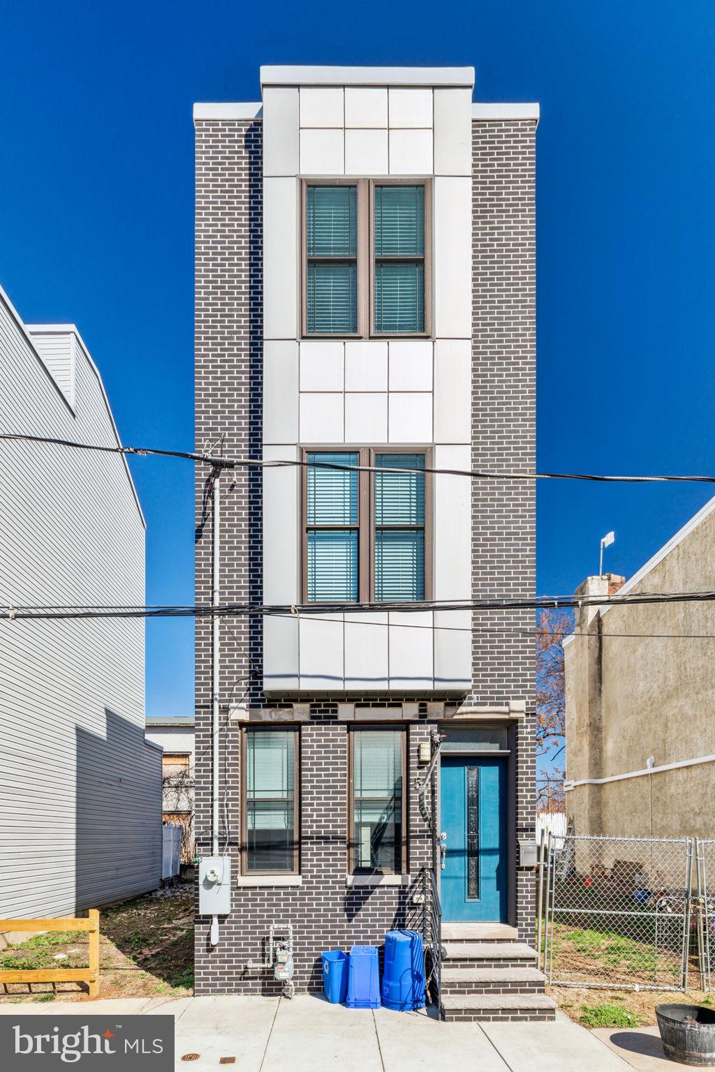 OLDE KENSINGTON - Residential