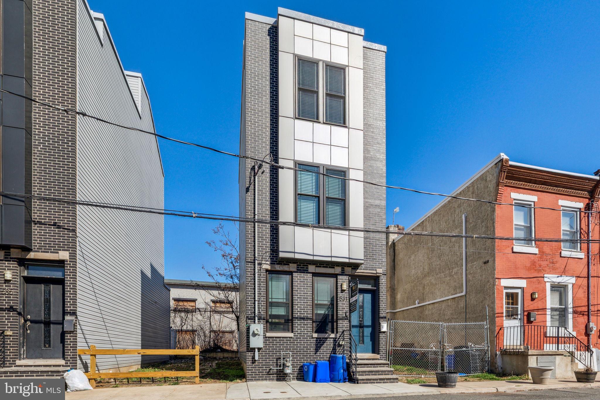 OLDE KENSINGTON - Residential