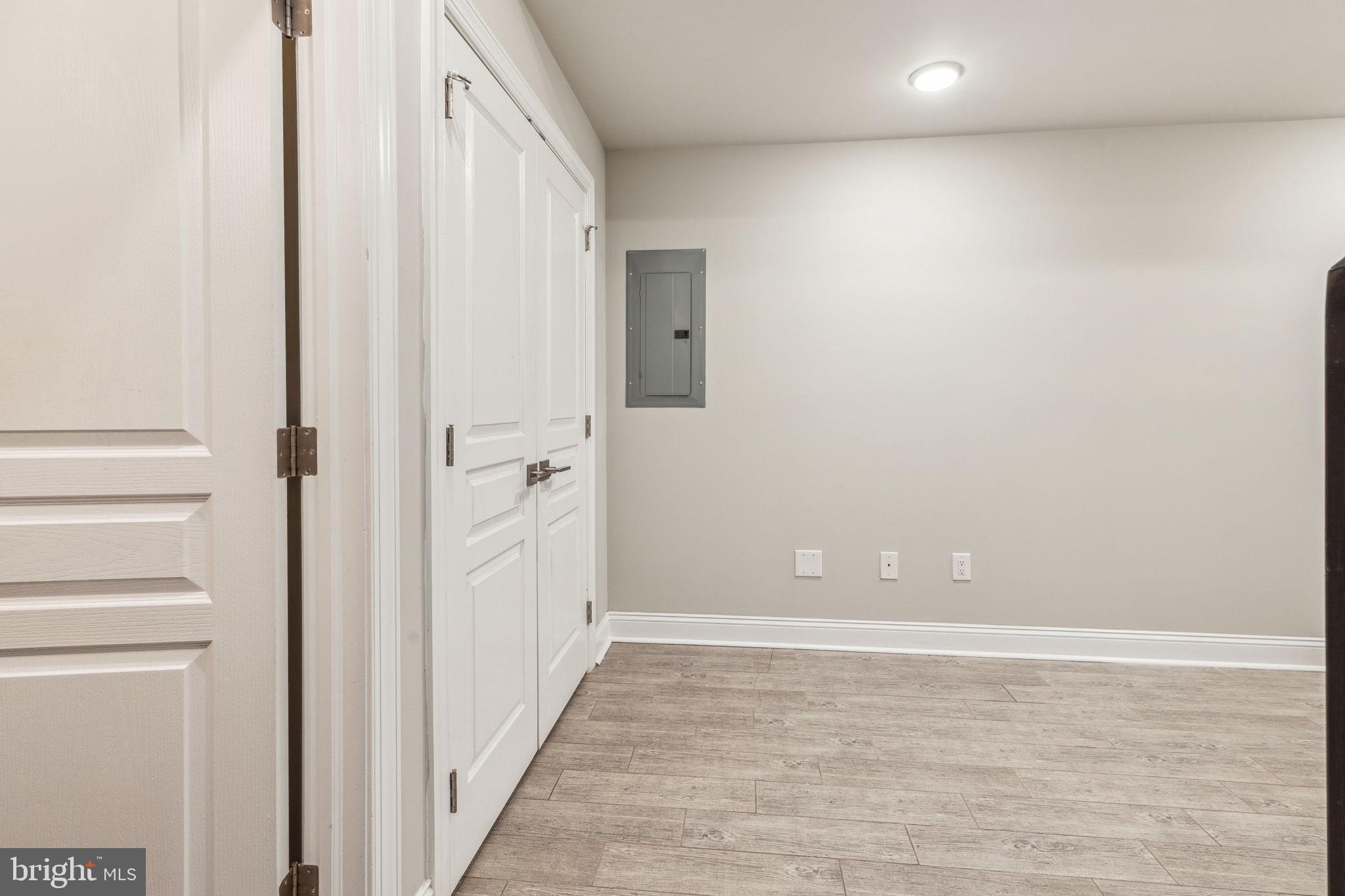 OLDE KENSINGTON - Residential